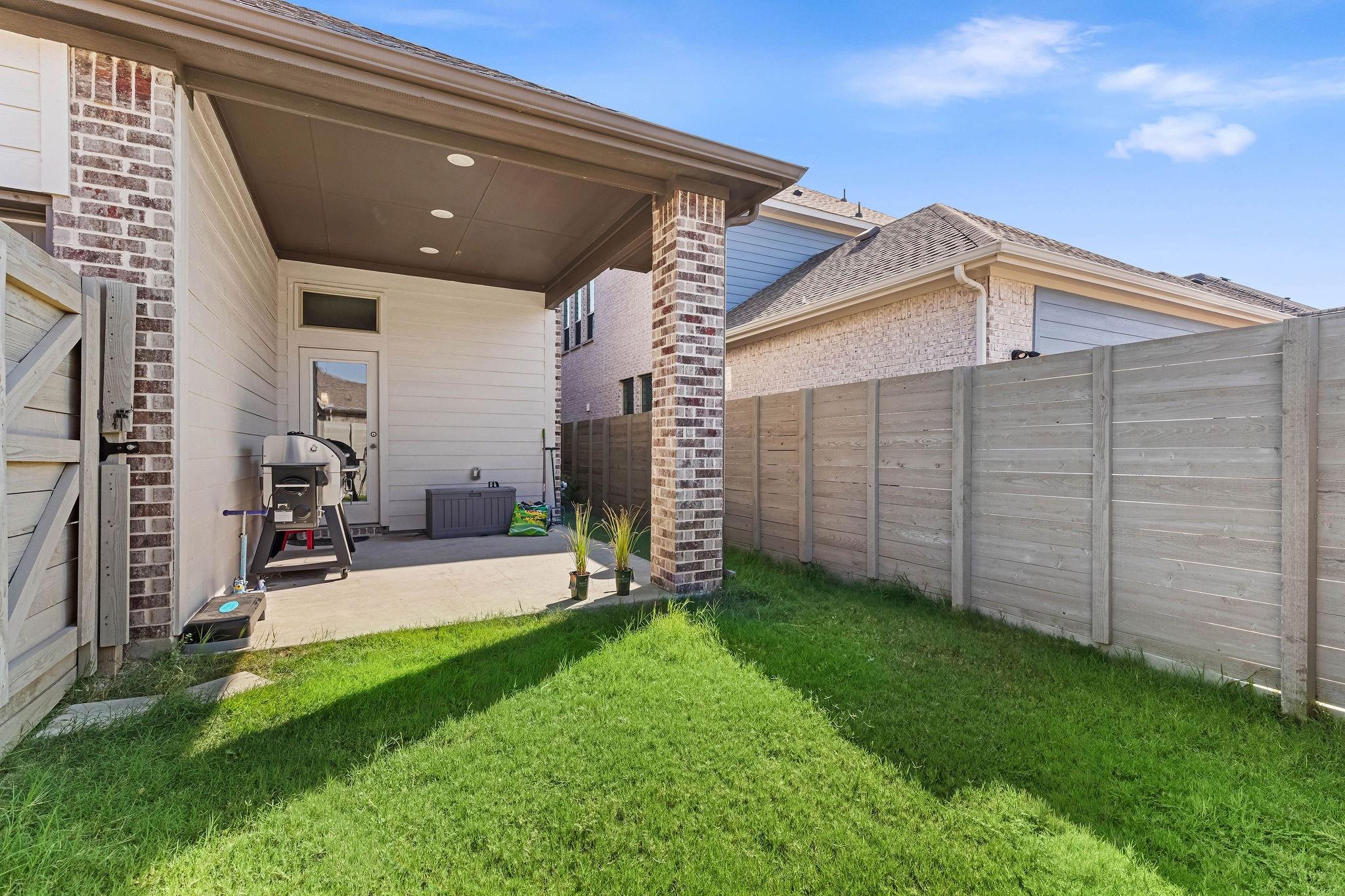 main property photo 26