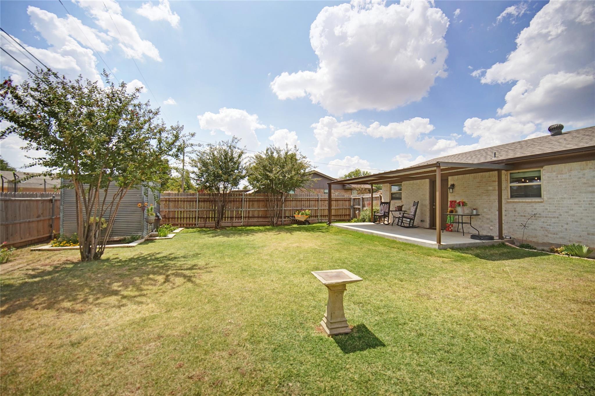 main property photo 13