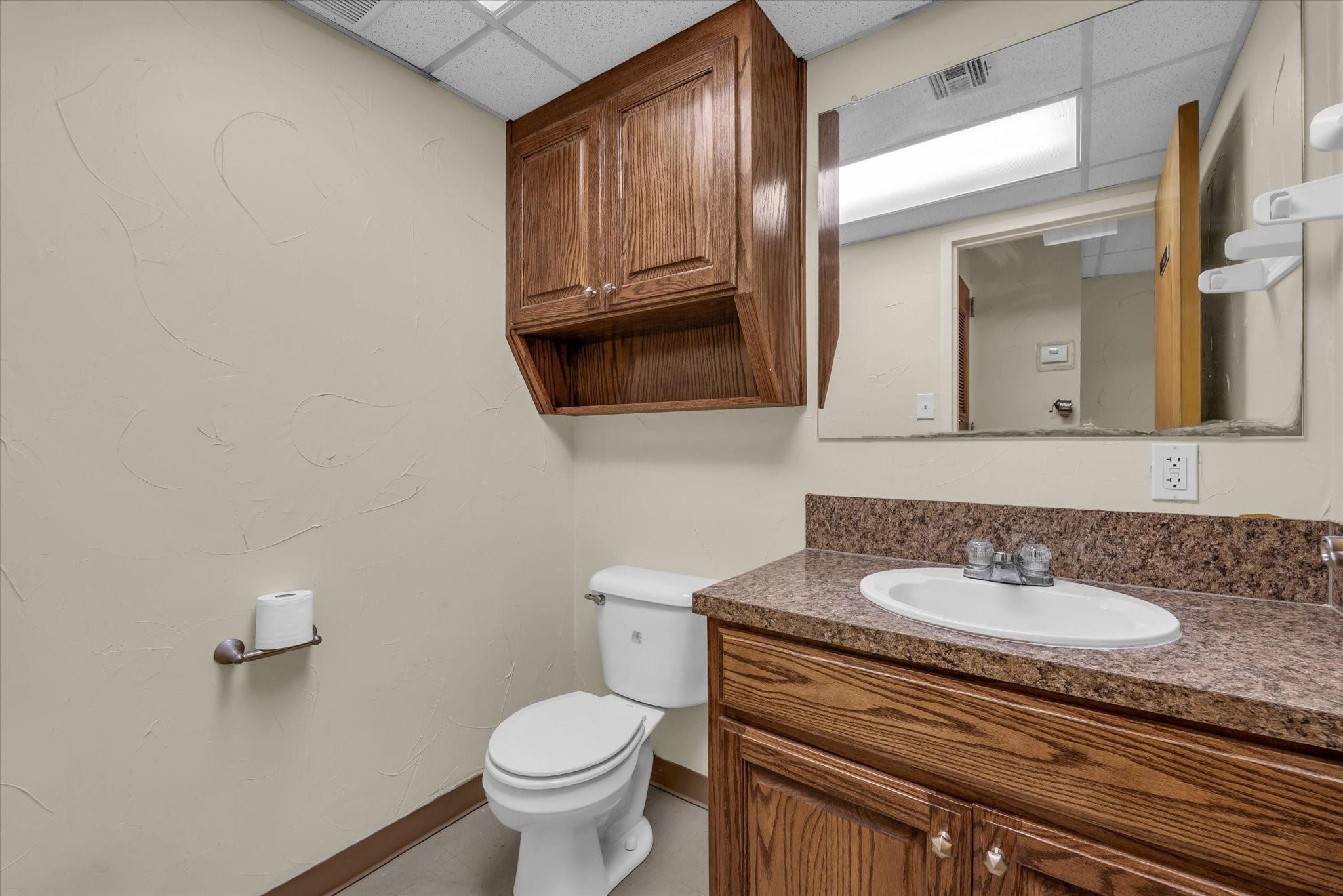 main property photo 10