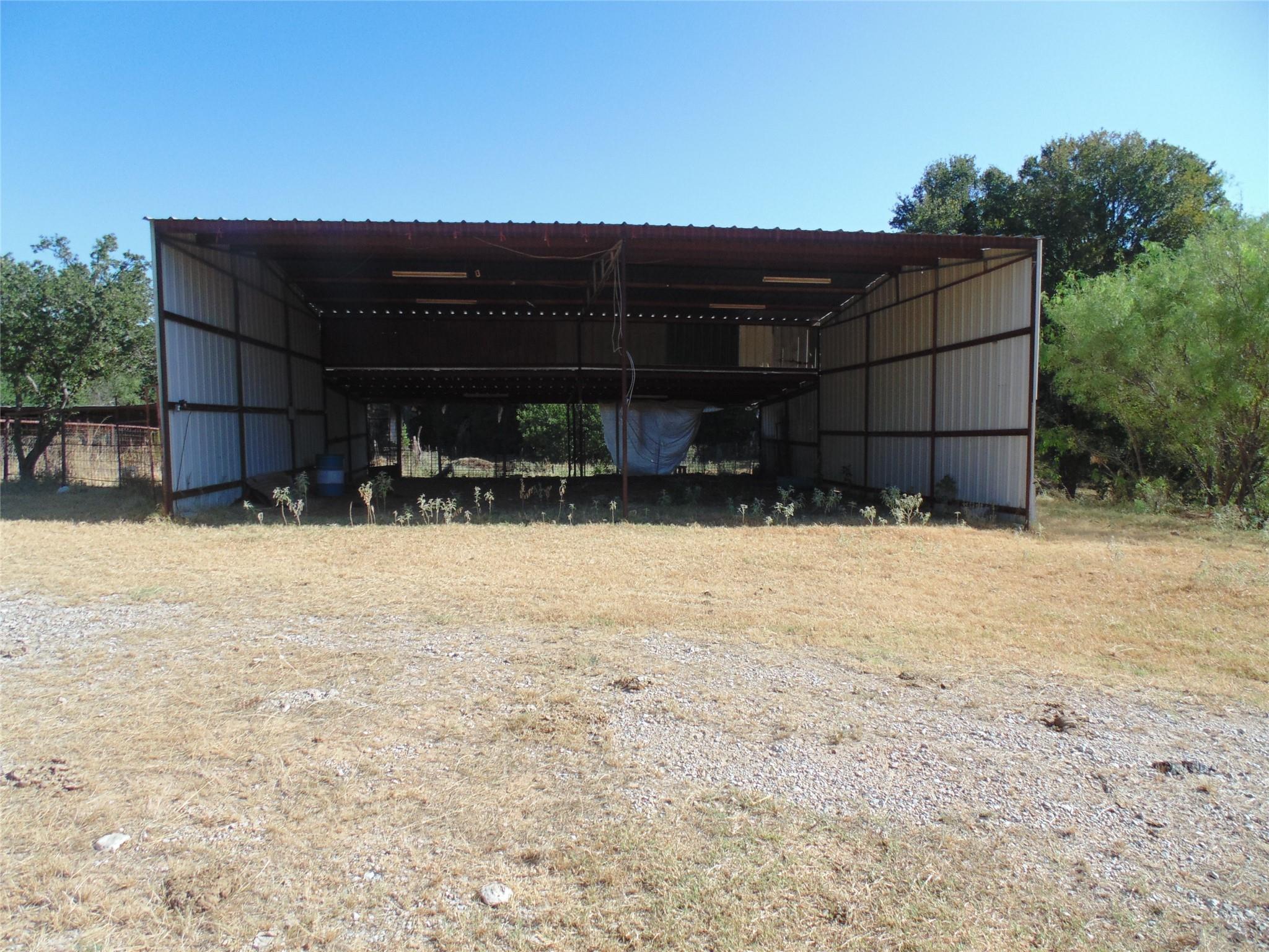 main property photo 18