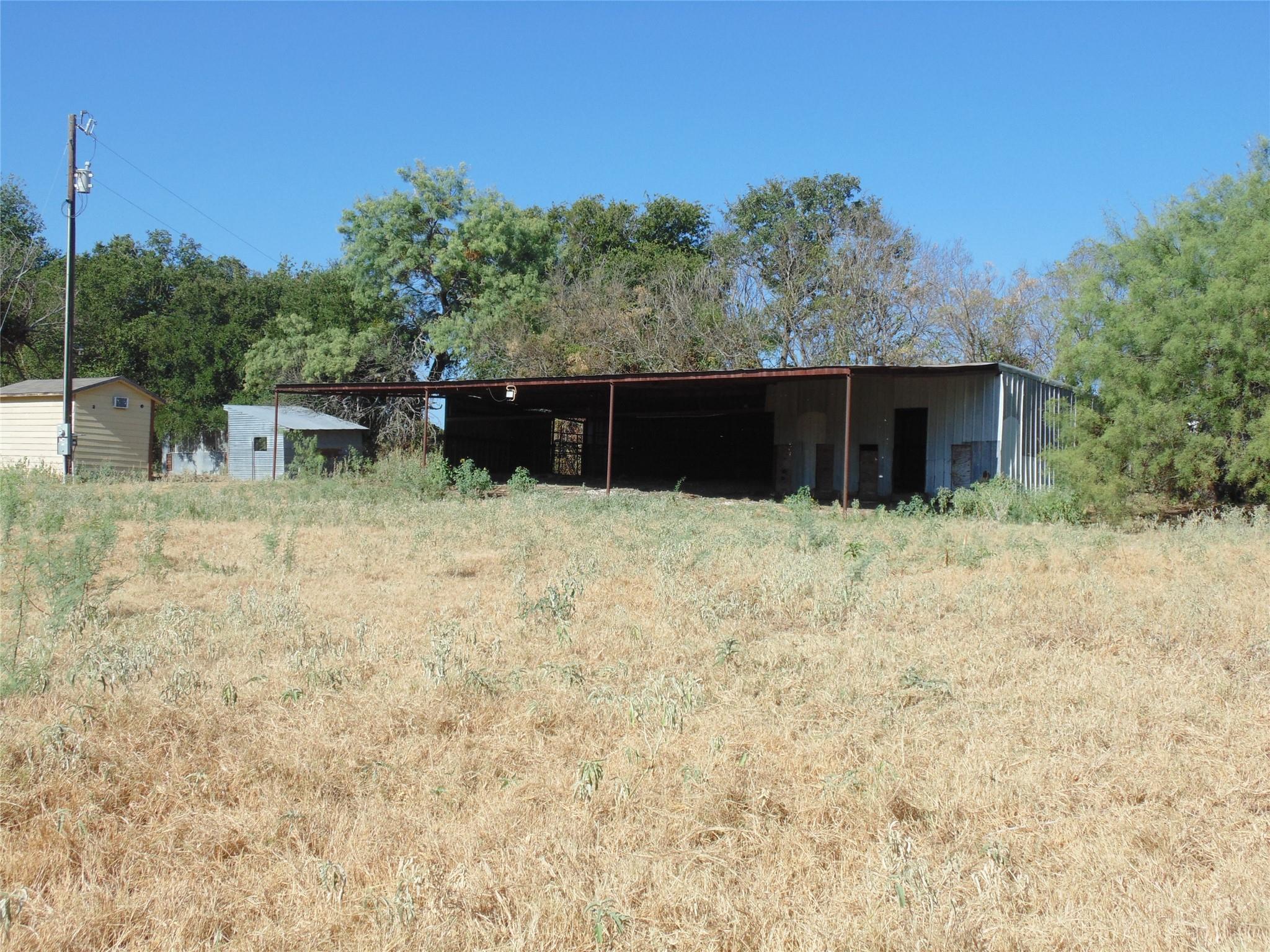 main property photo 20