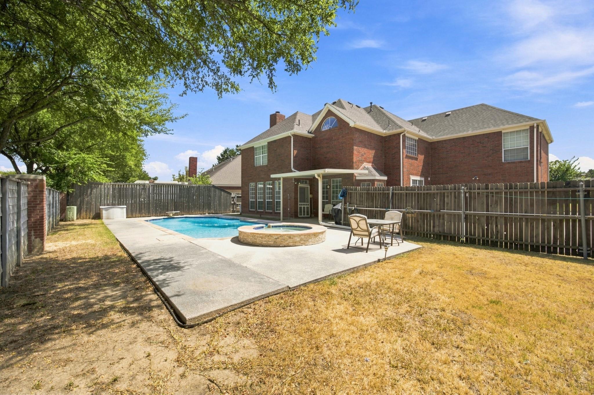 main property photo 31