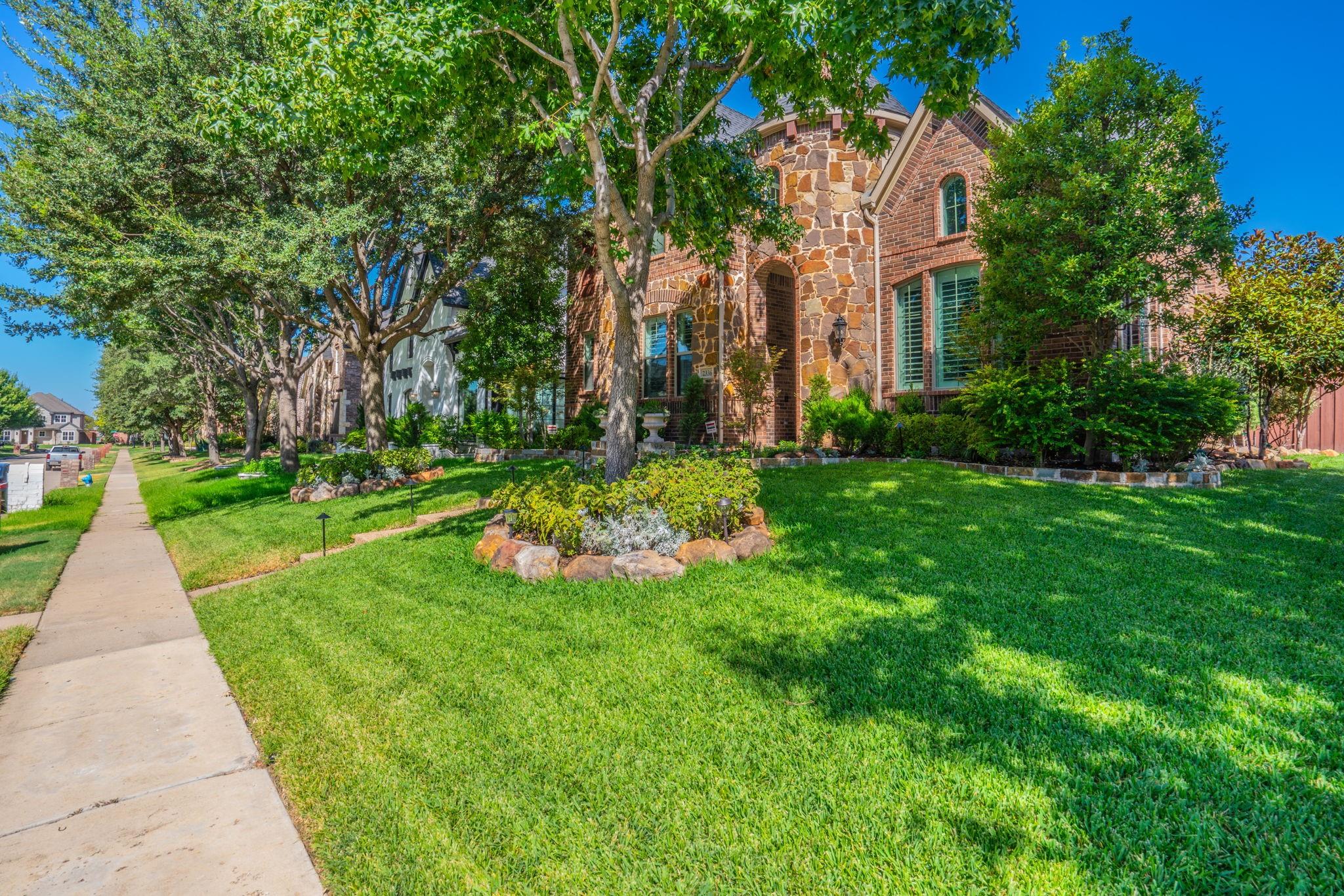 main property photo 3