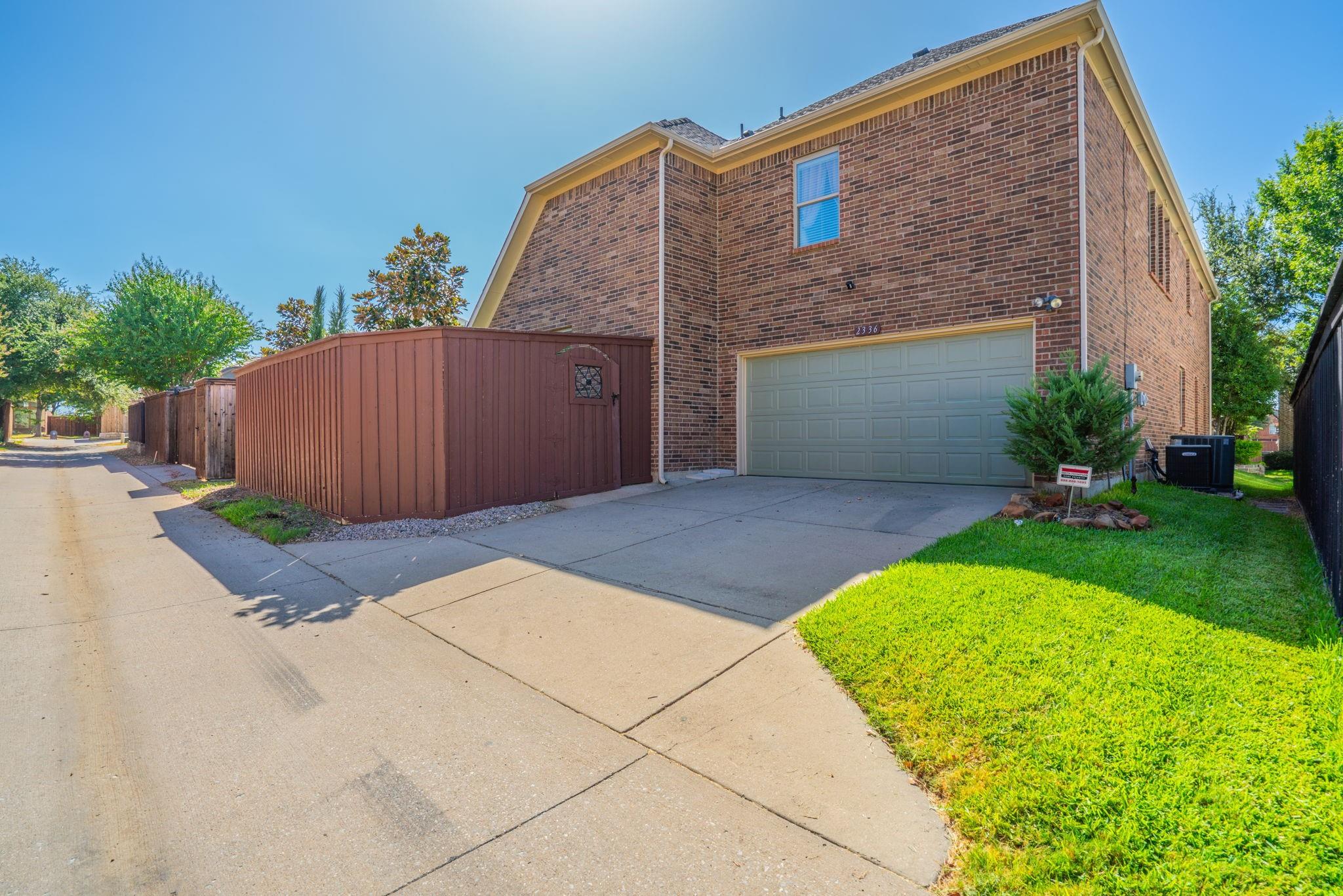main property photo 31