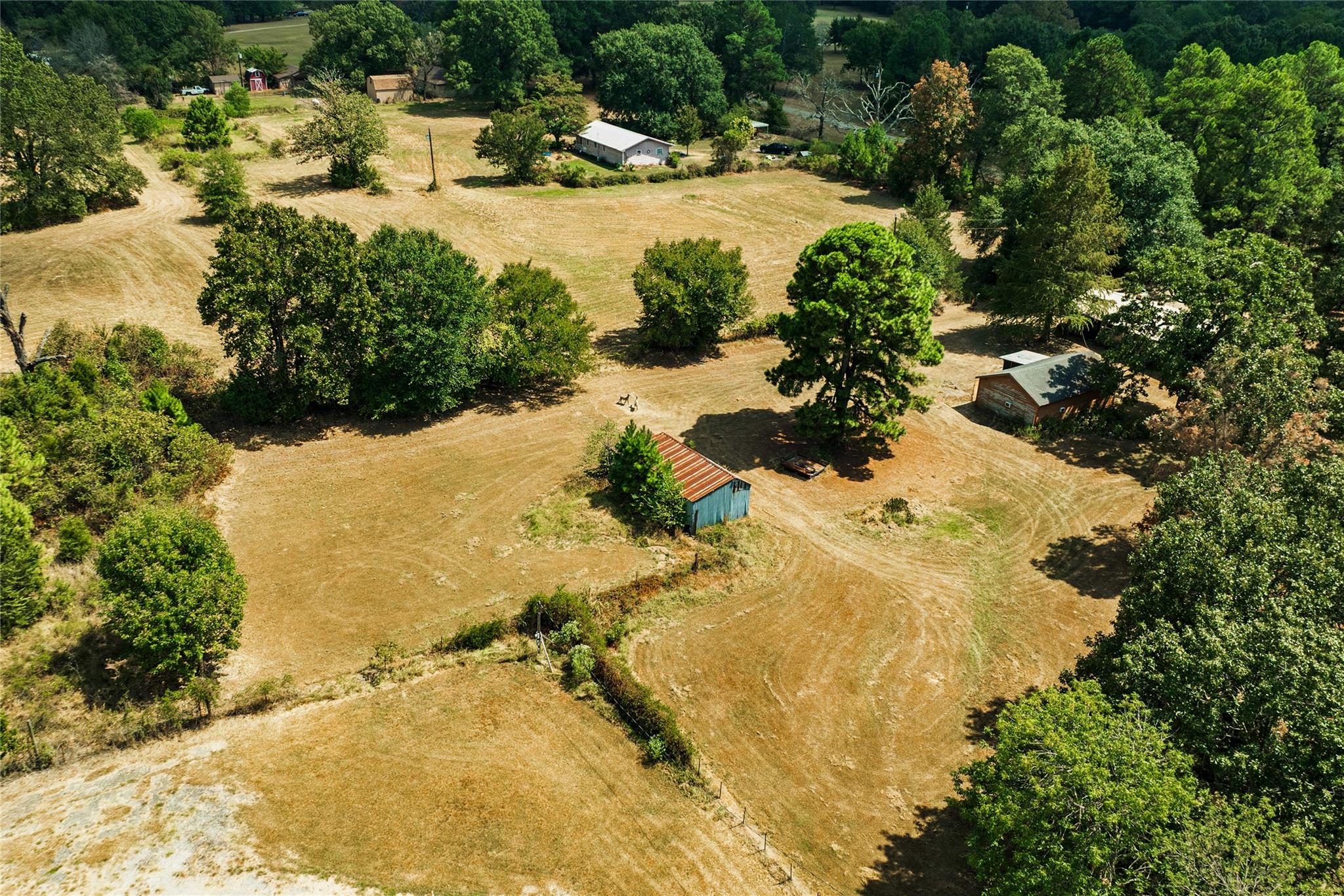main property photo 28