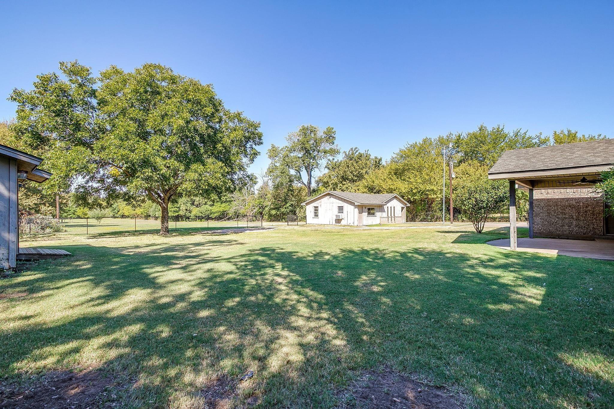 main property photo 34