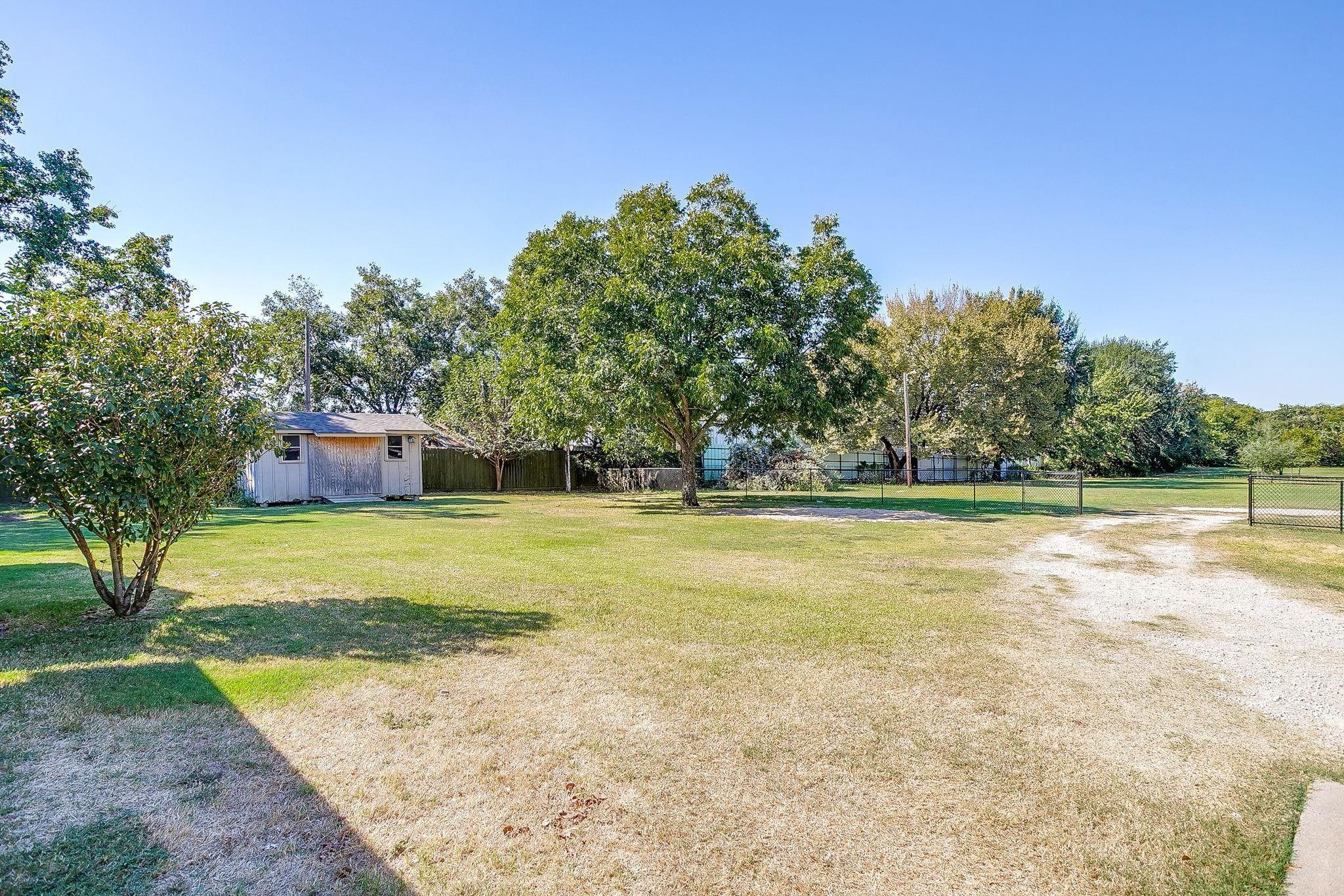 main property photo 35