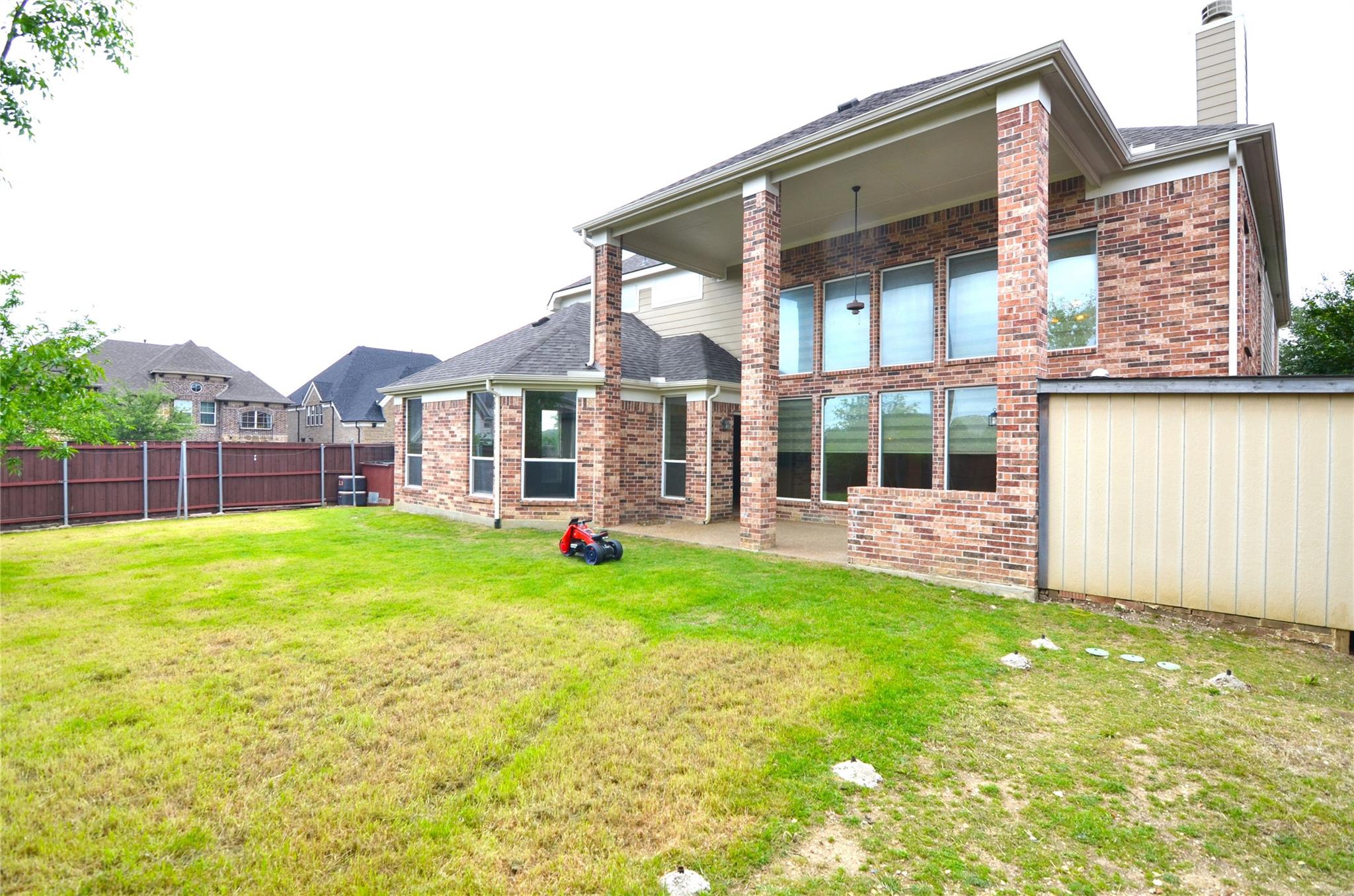 main property photo 30