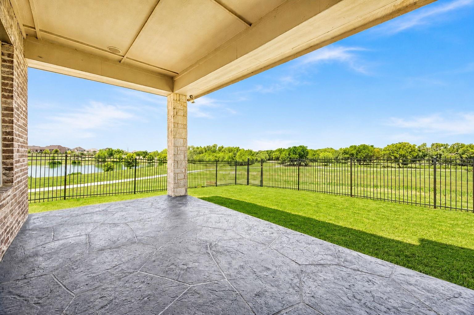 main property photo 27