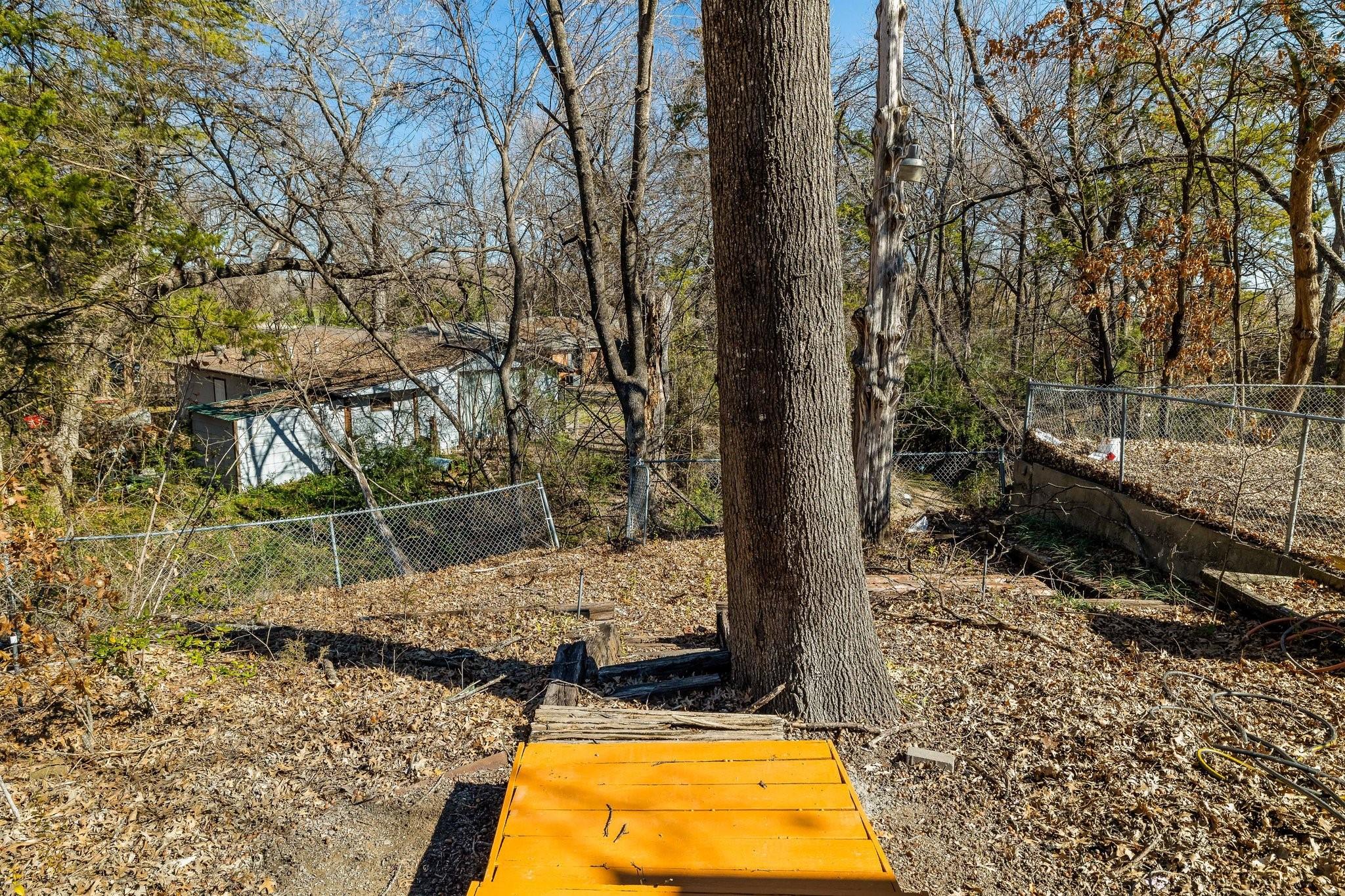 main property photo 38