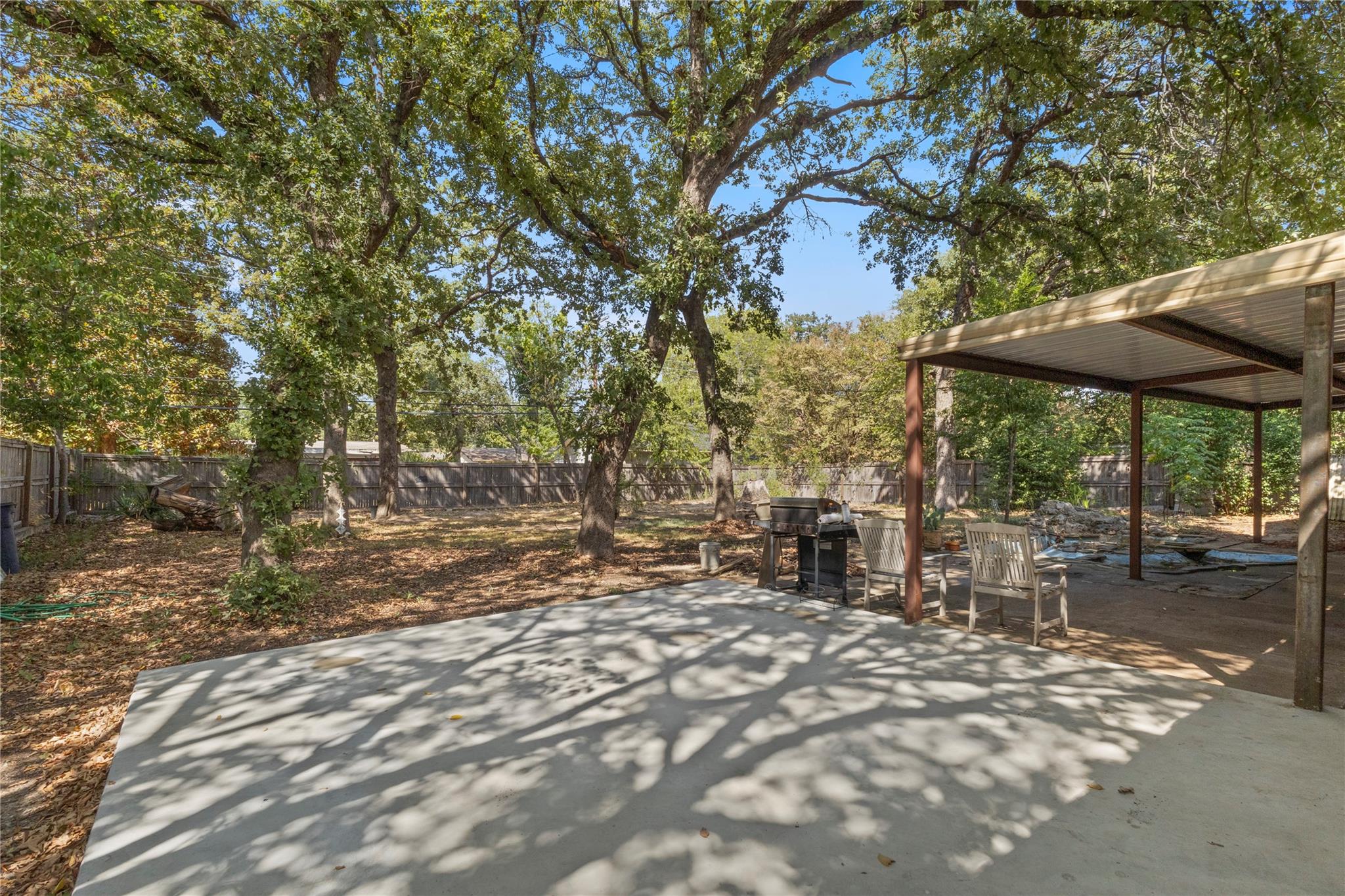 main property photo 18