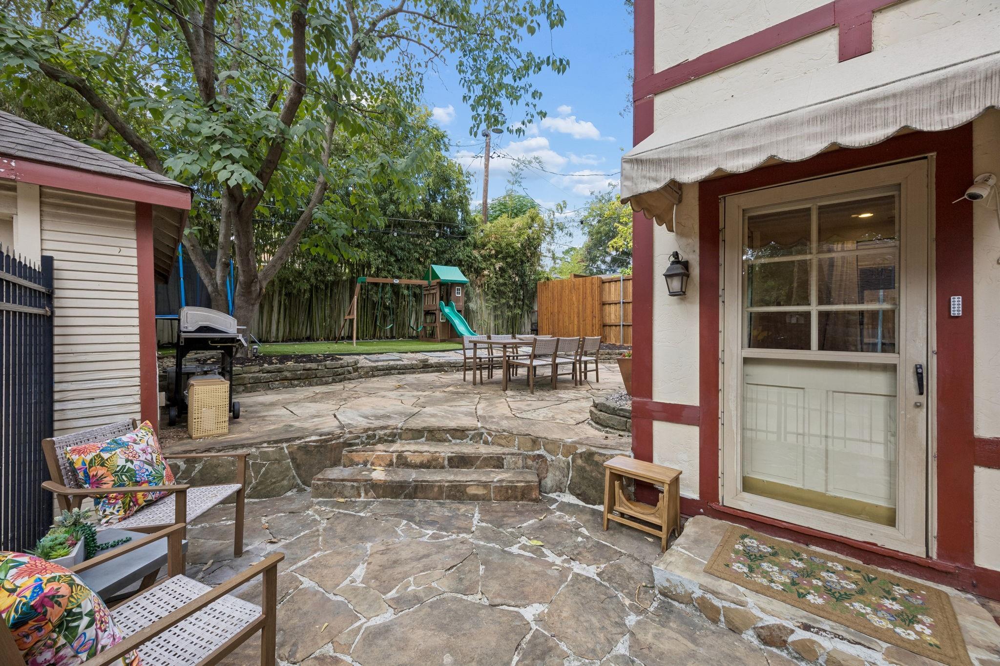 main property photo 29