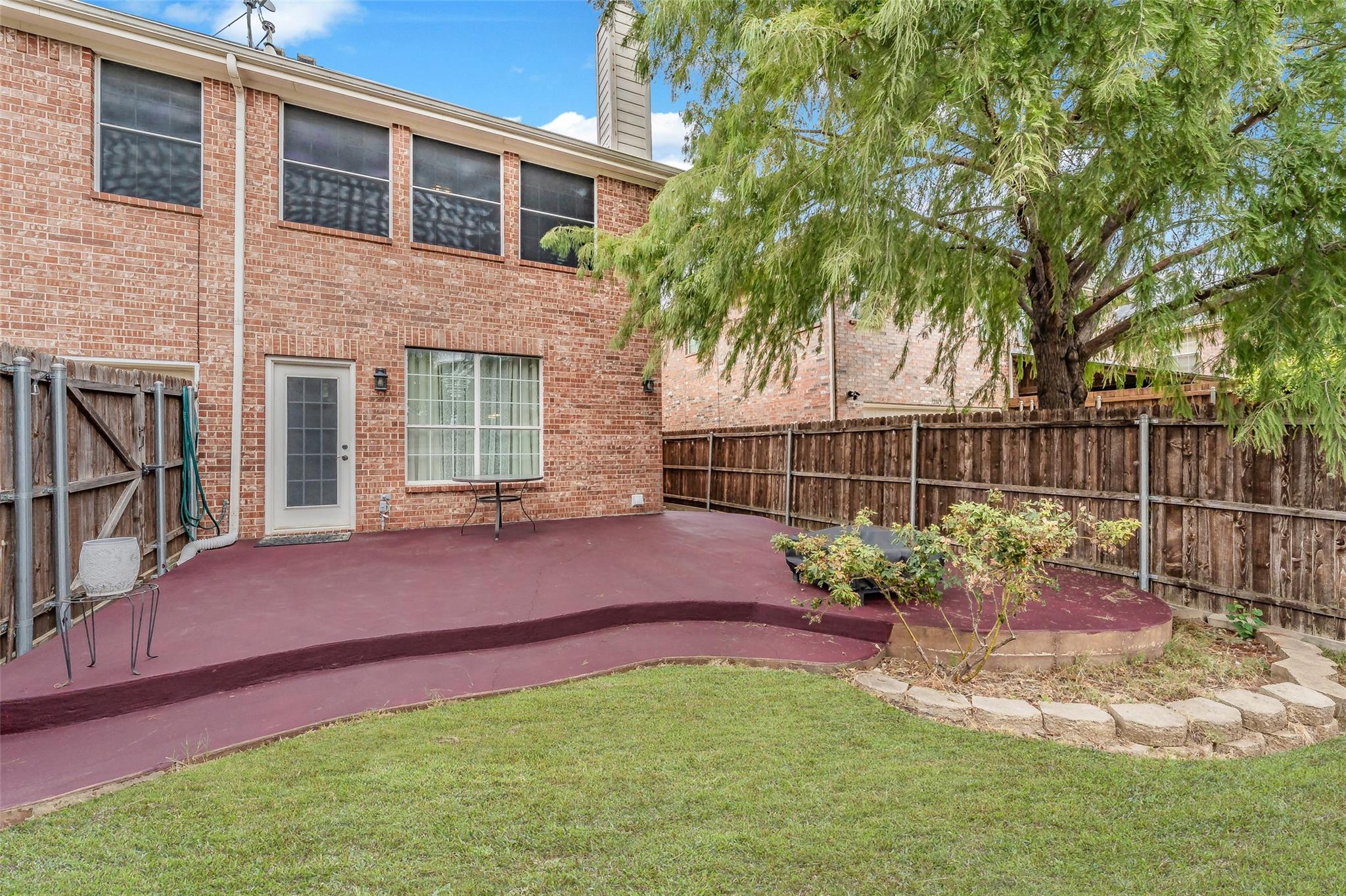 main property photo 27