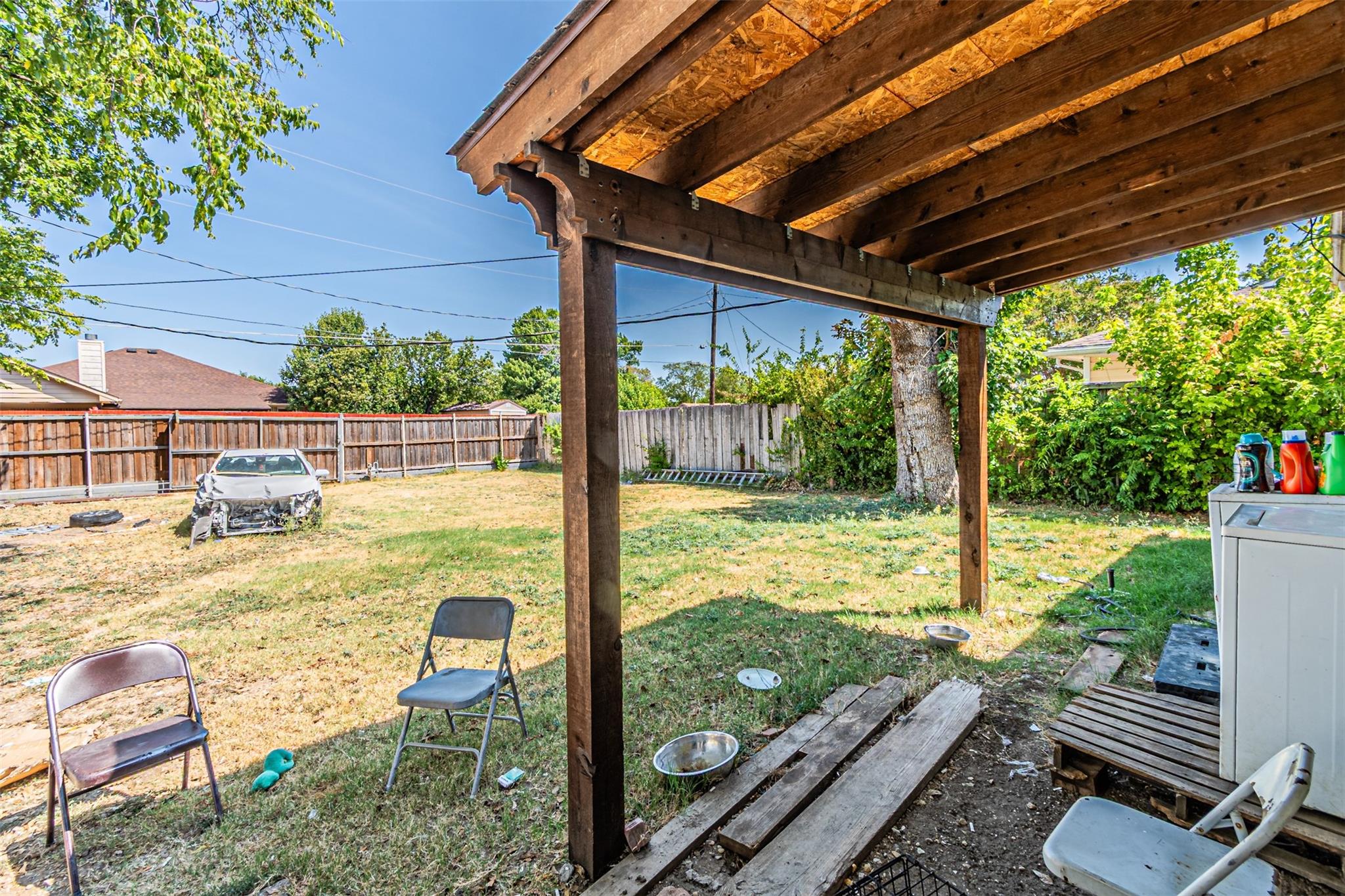 main property photo 17