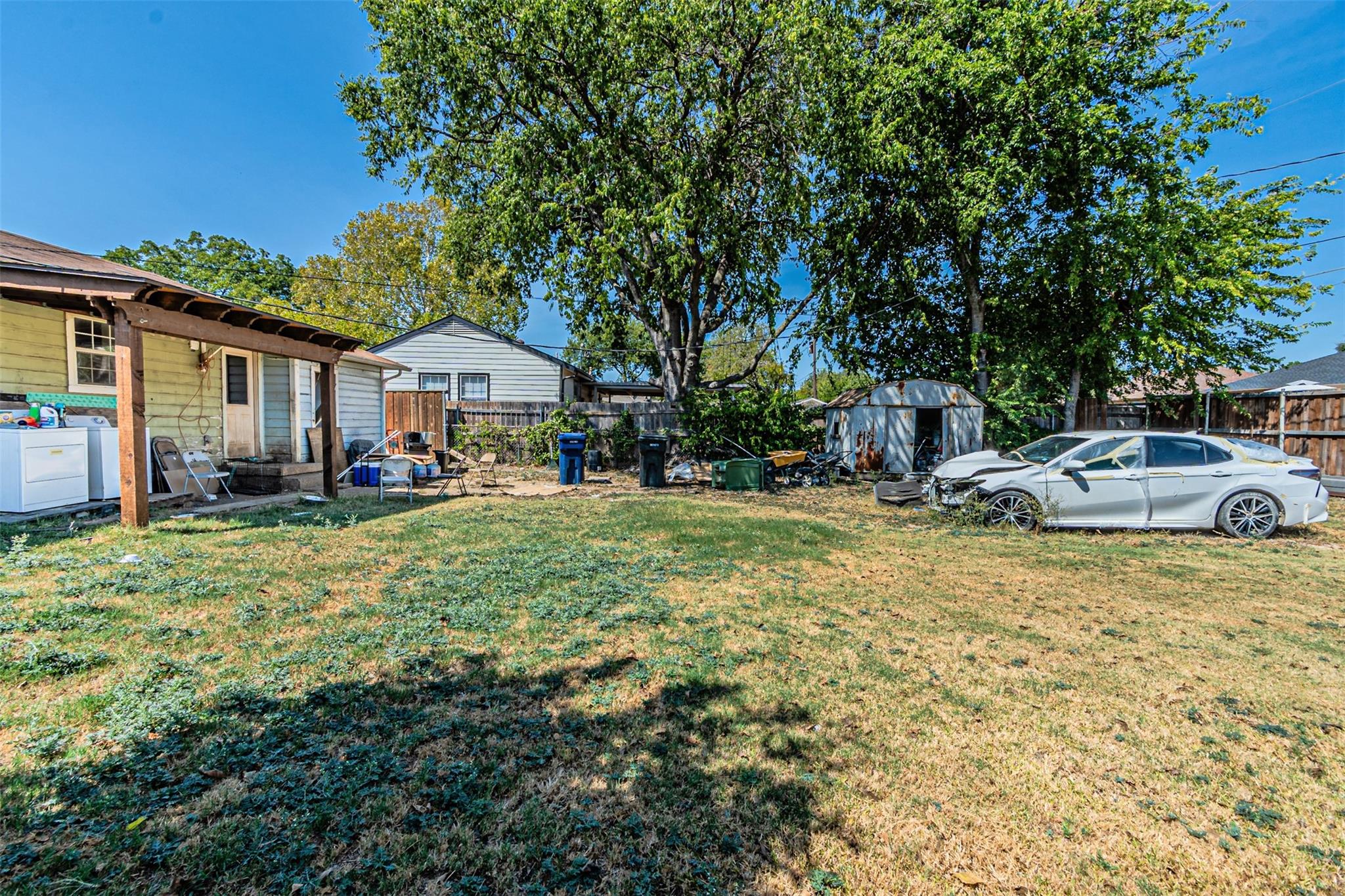 main property photo 23