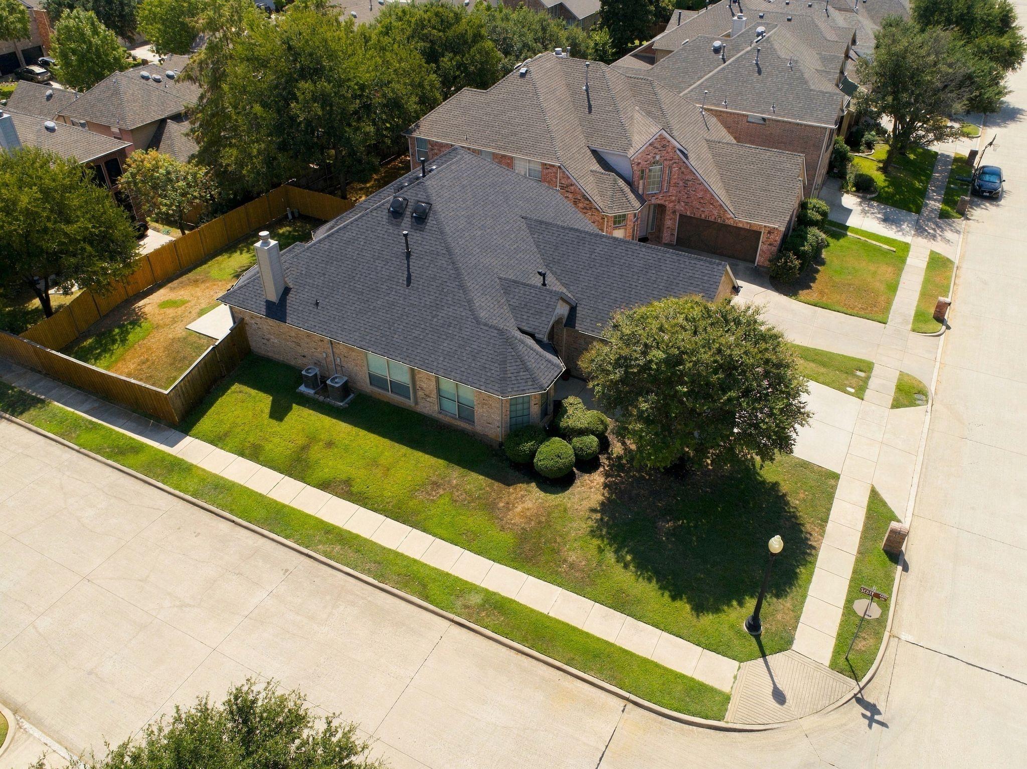 main property photo 32