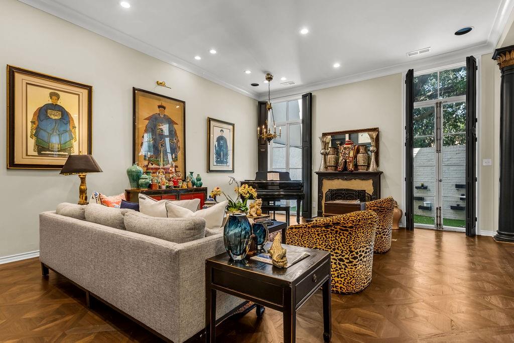 main property photo 29