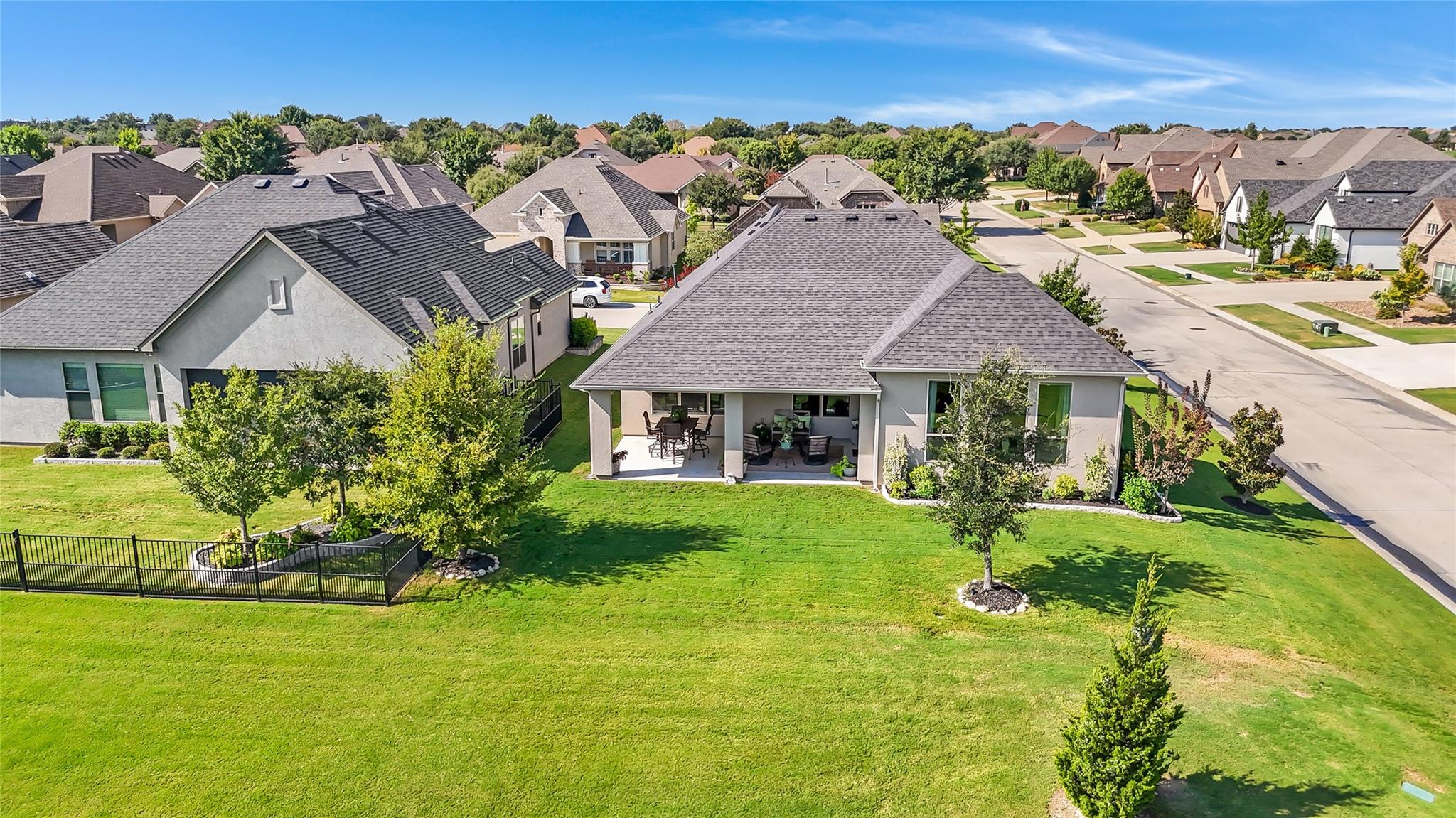 main property photo 34