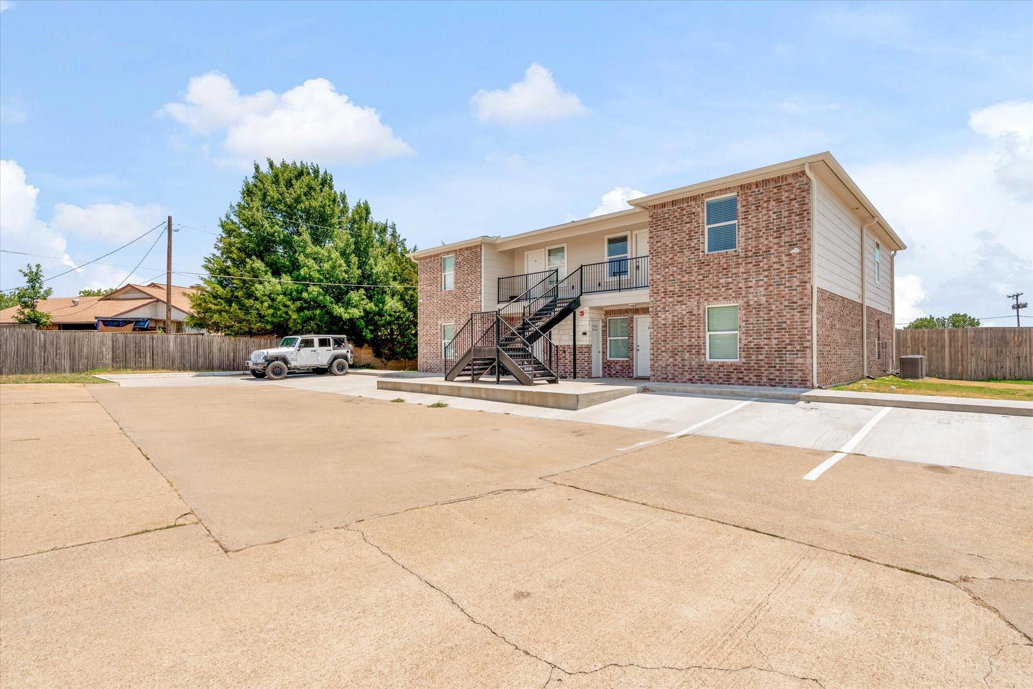 main property photo 24
