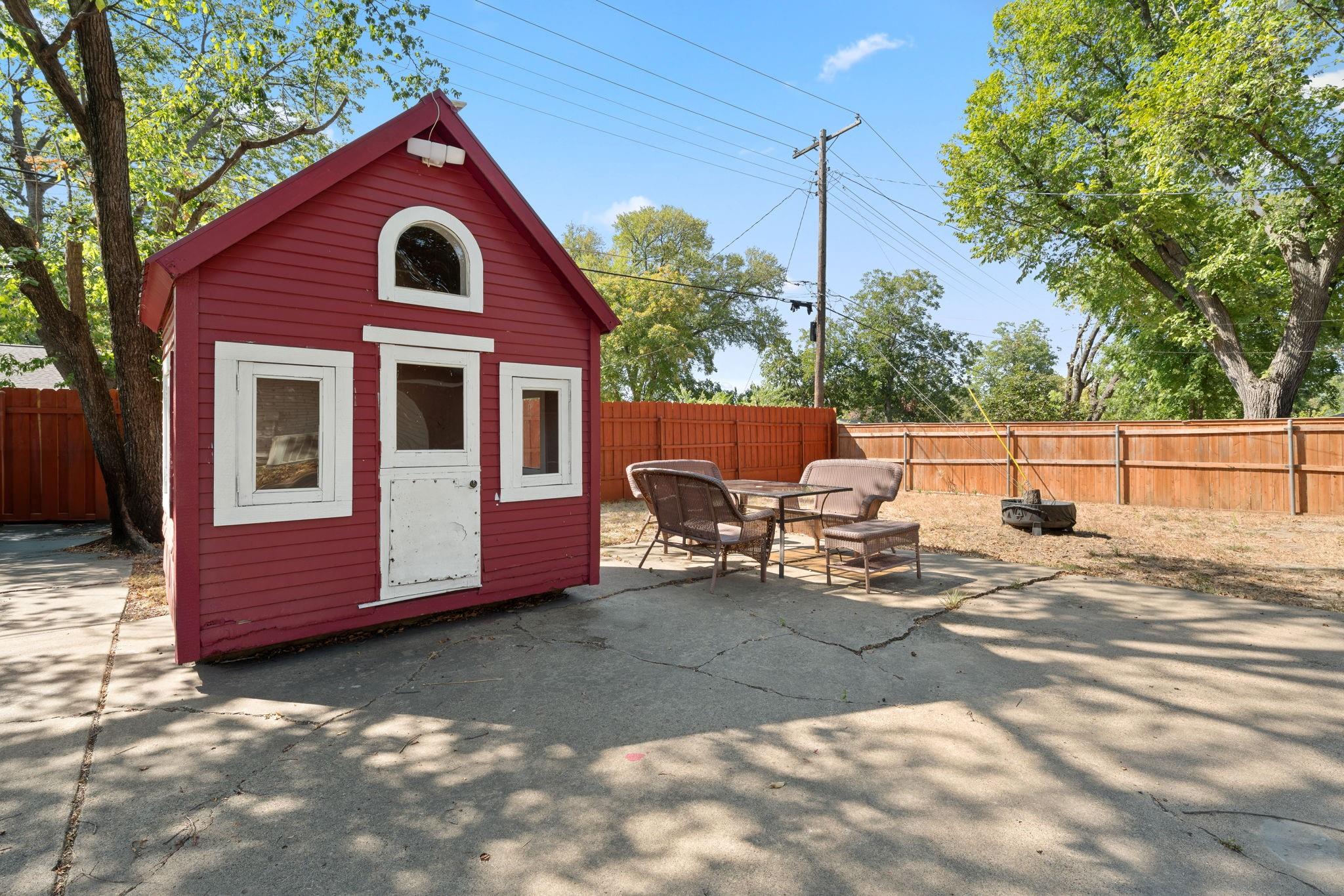 main property photo 26
