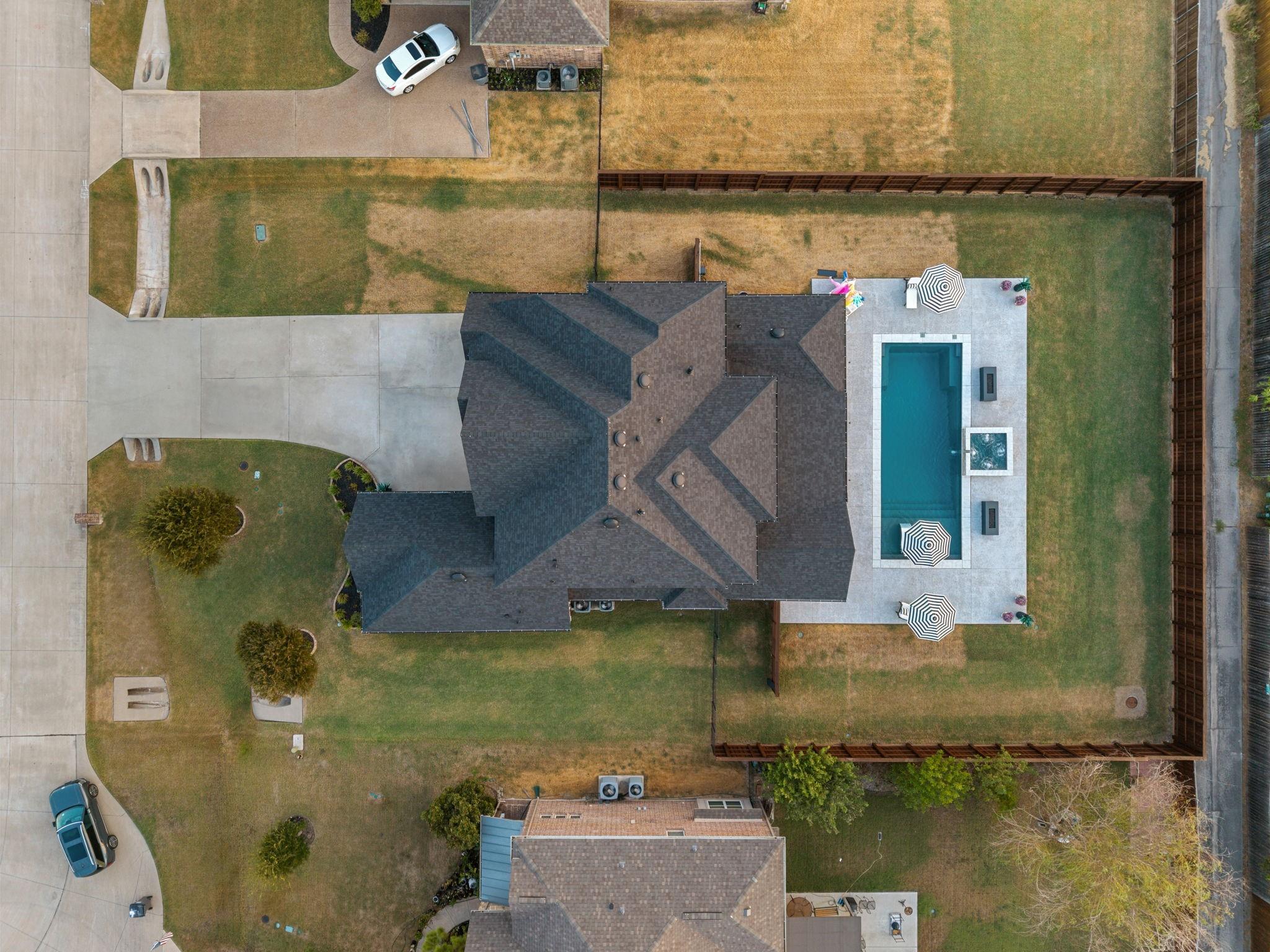 main property photo 36