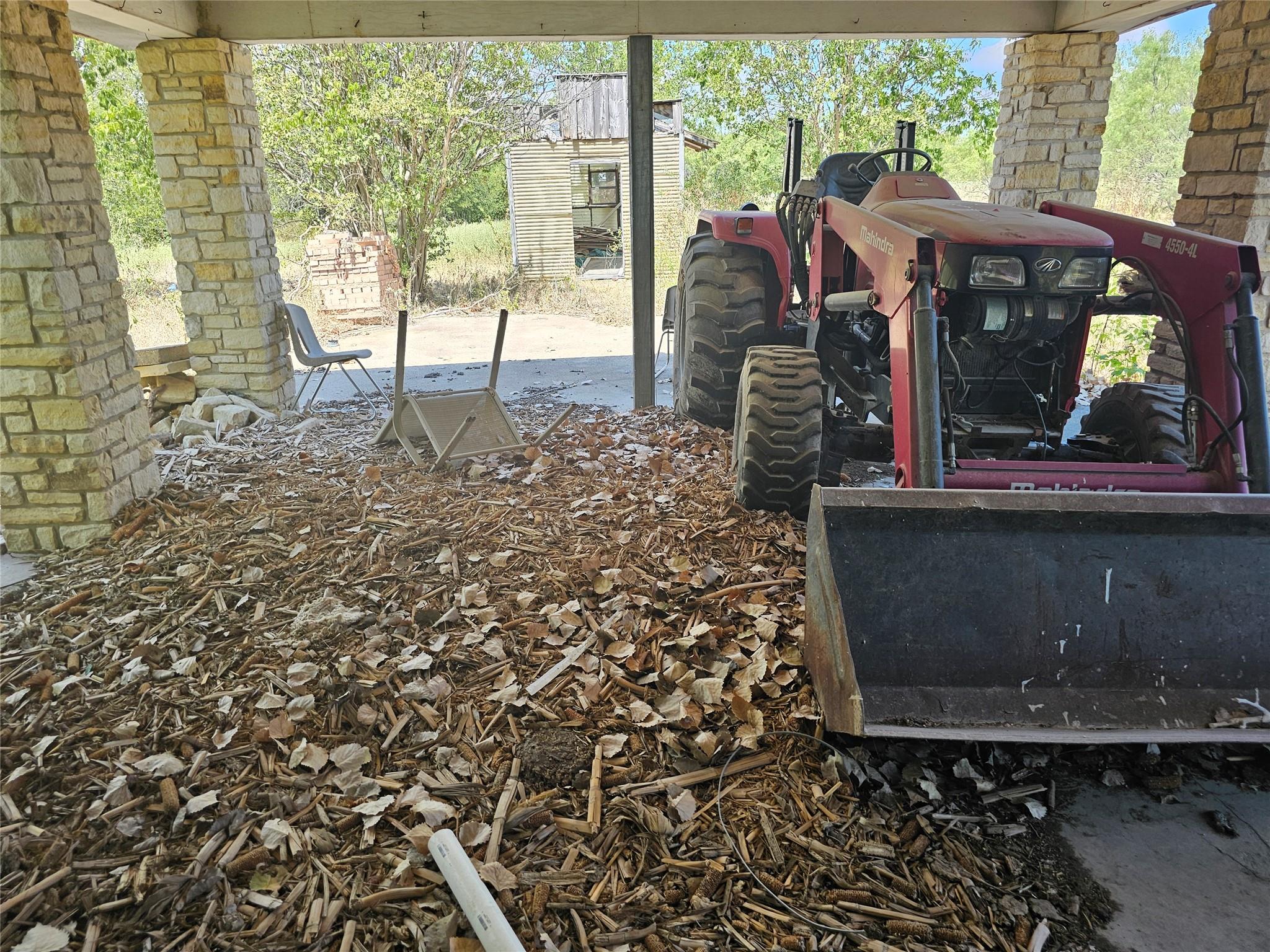 main property photo 2