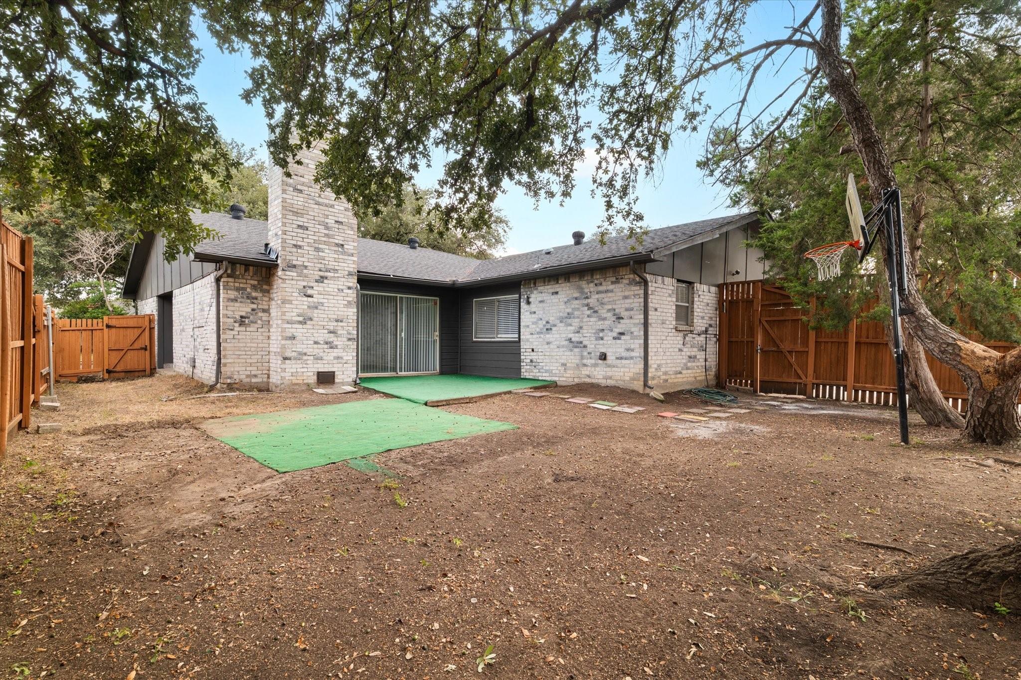 main property photo 27