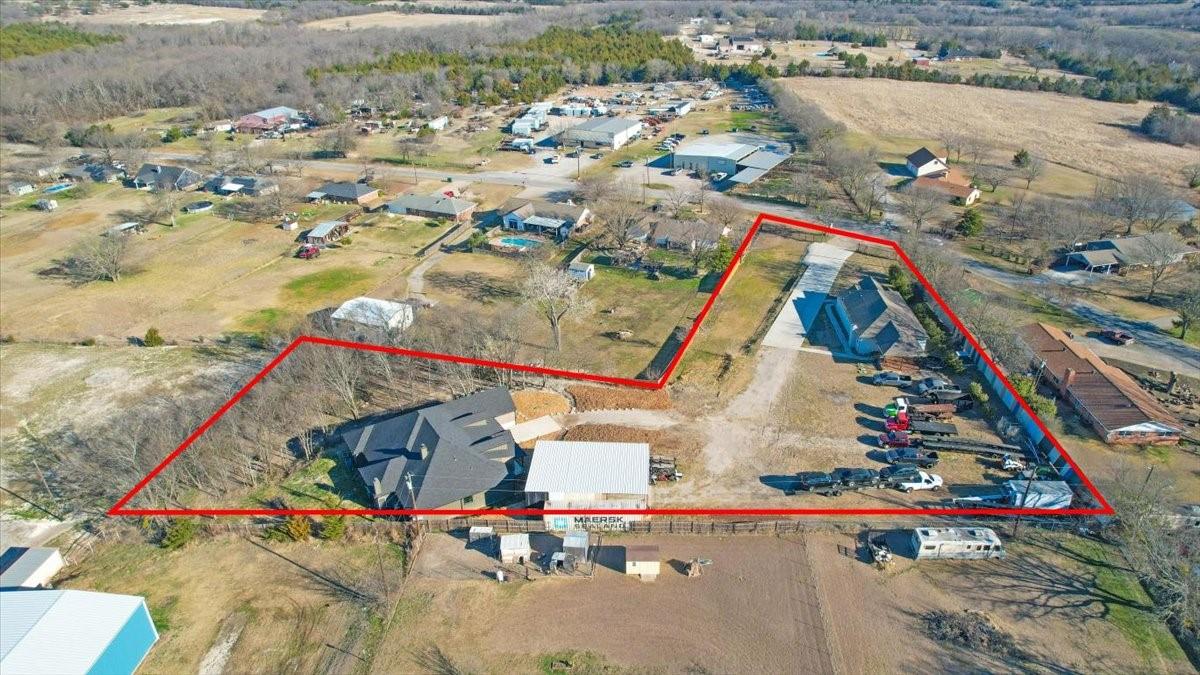 main property photo 10