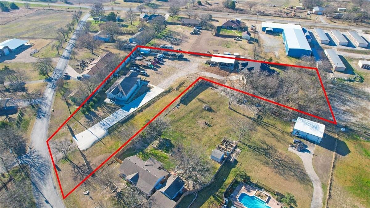 main property photo 7