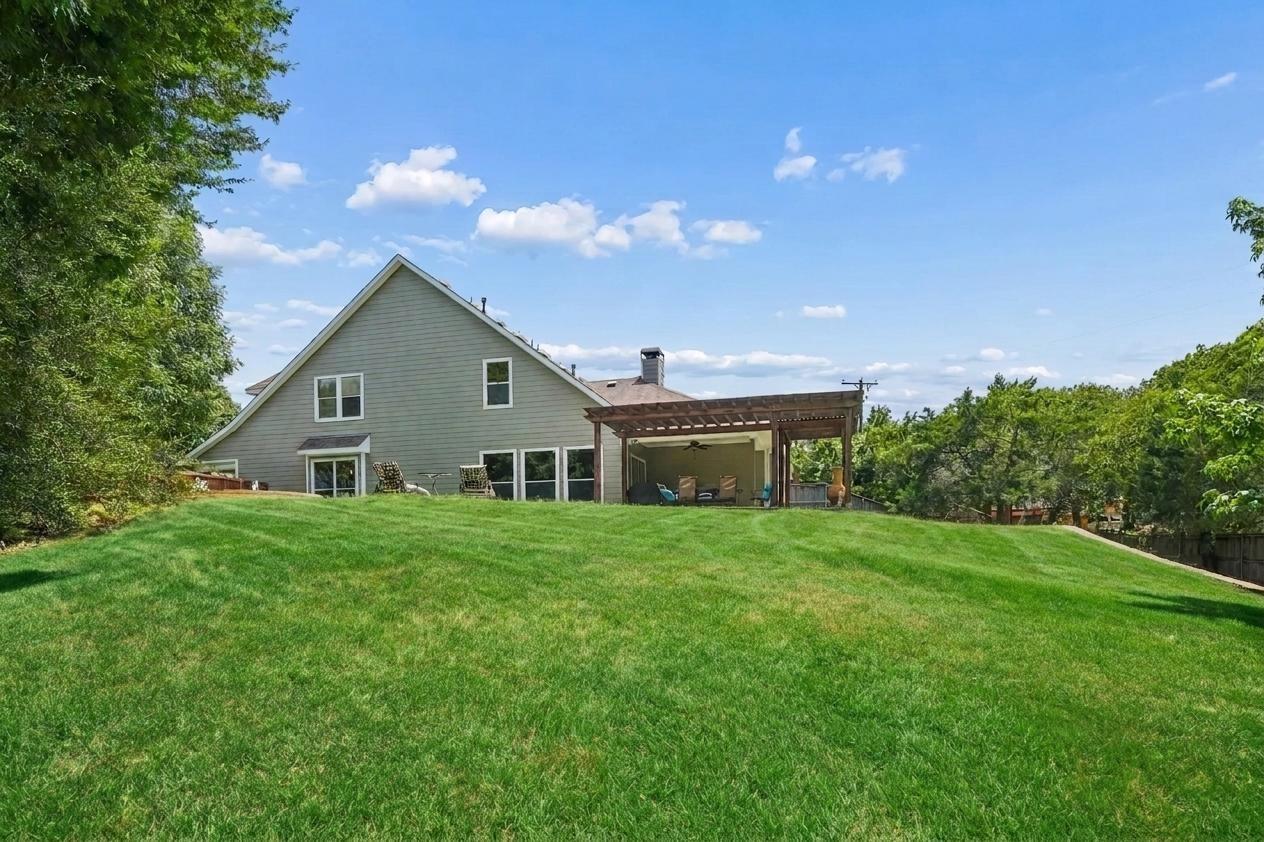 main property photo 26