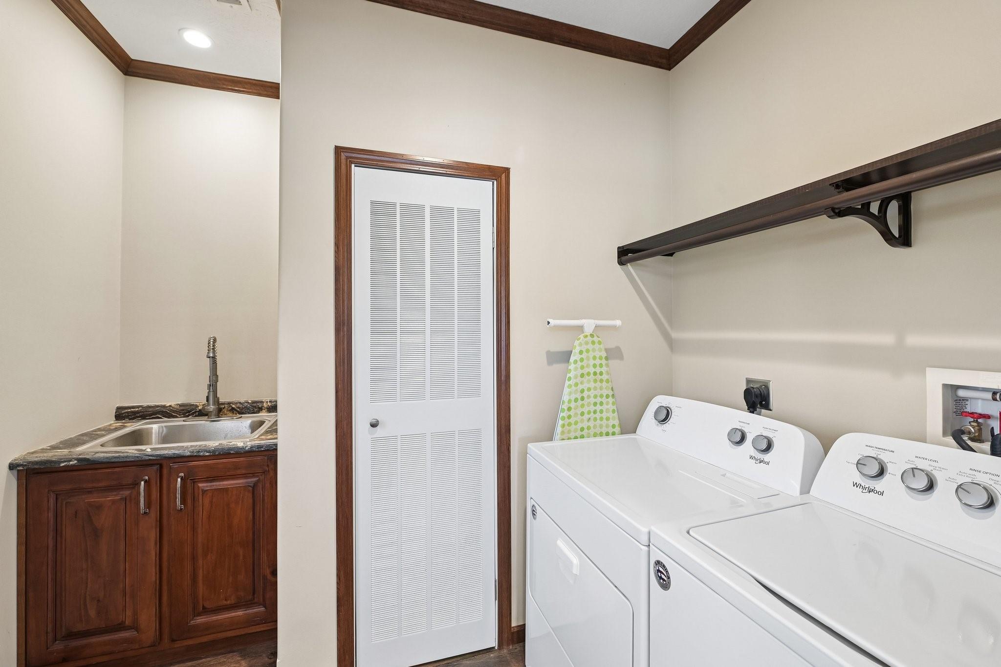 main property photo 12