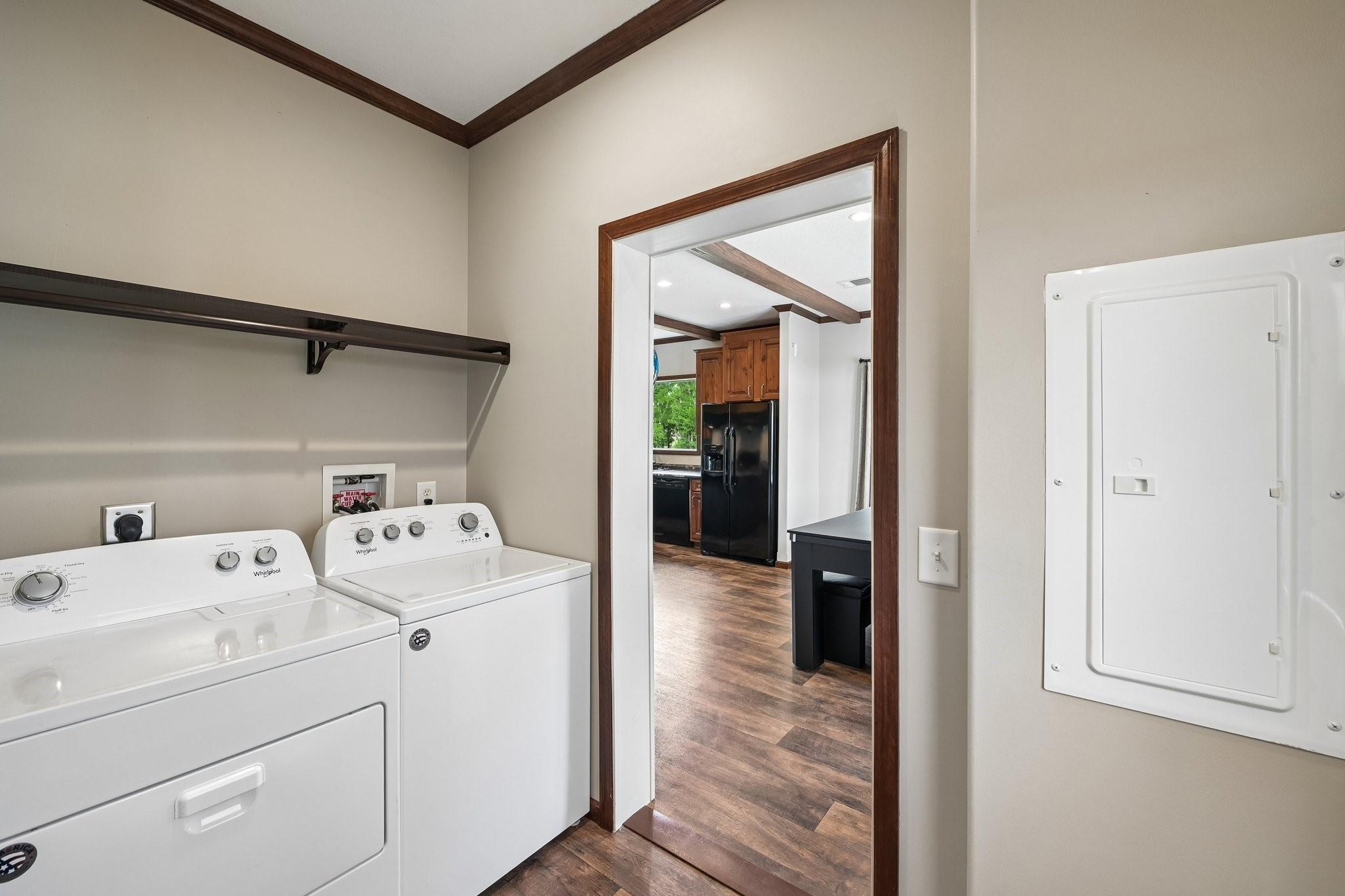 main property photo 13
