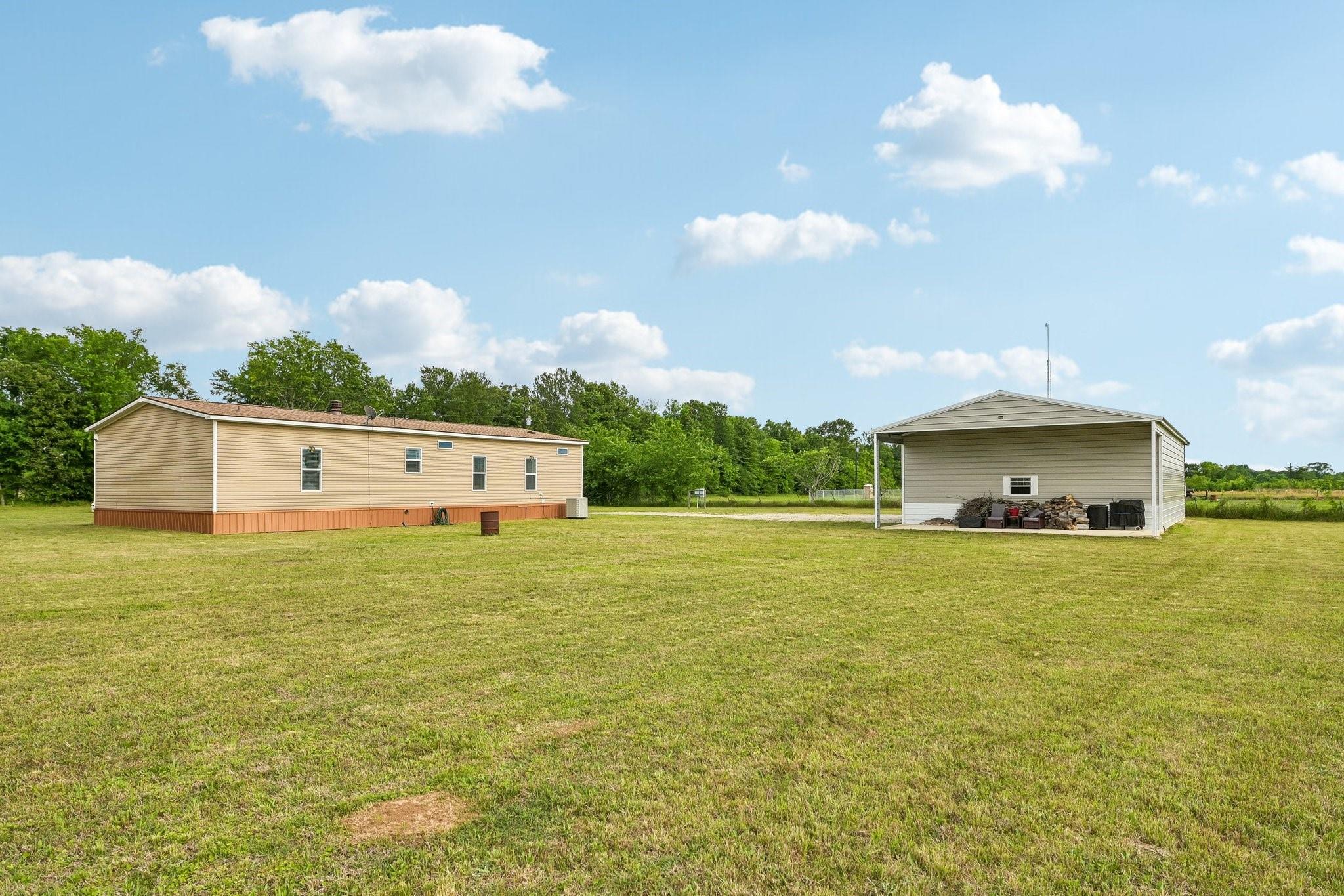 main property photo 28