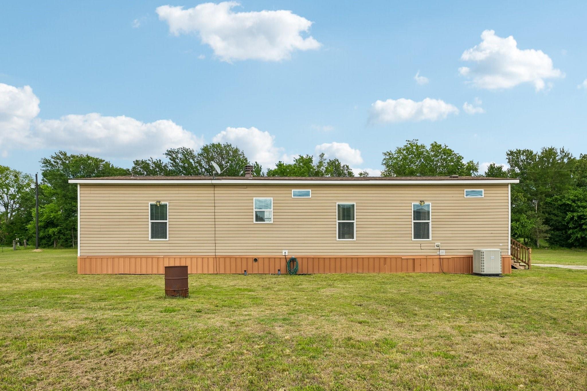 main property photo 32