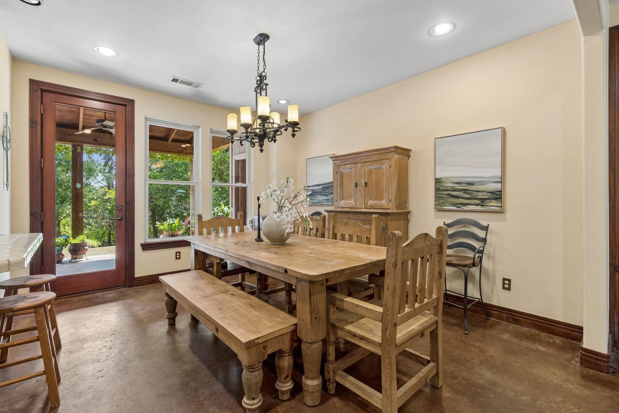 main property photo 13