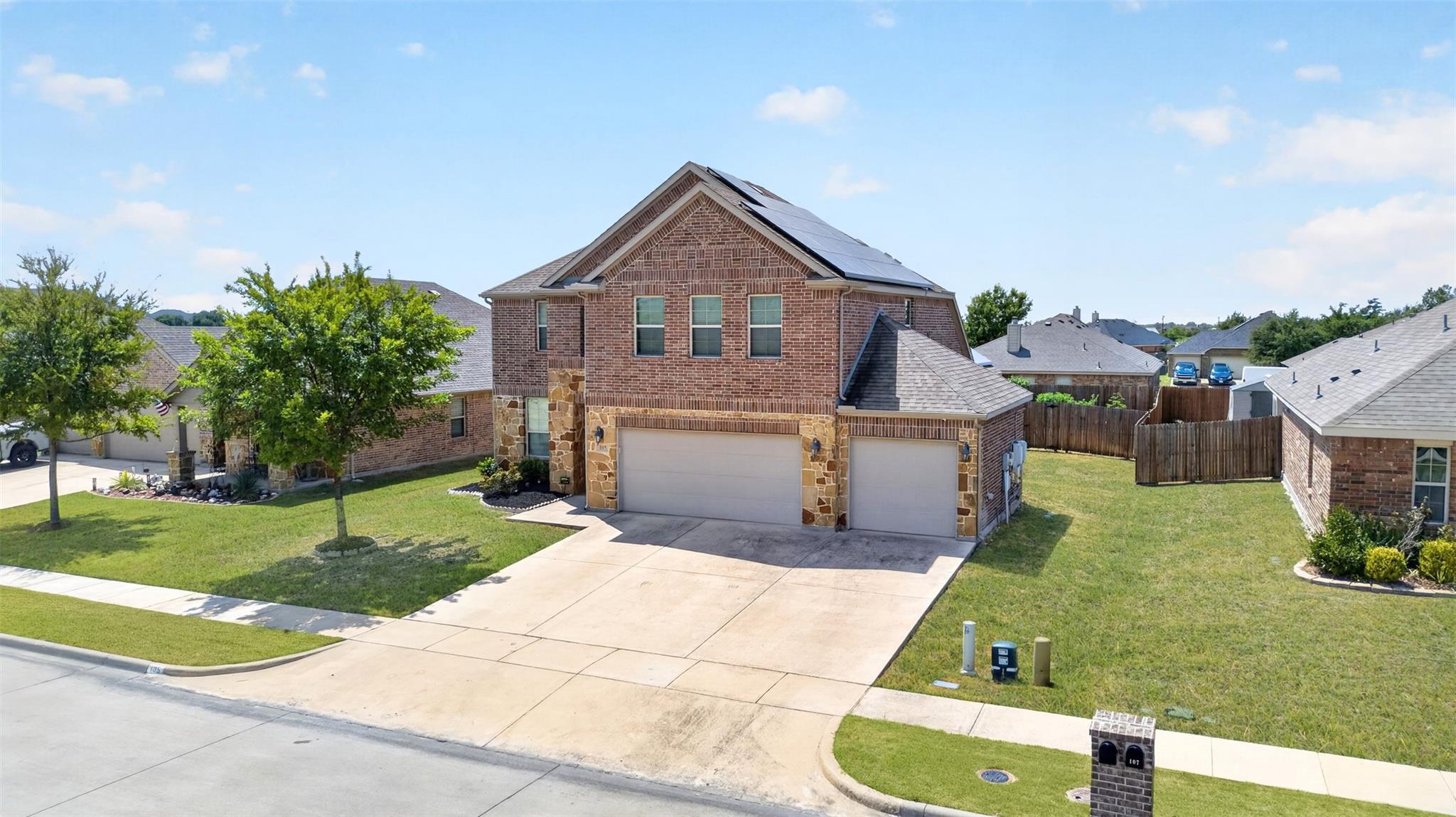 main property photo 23