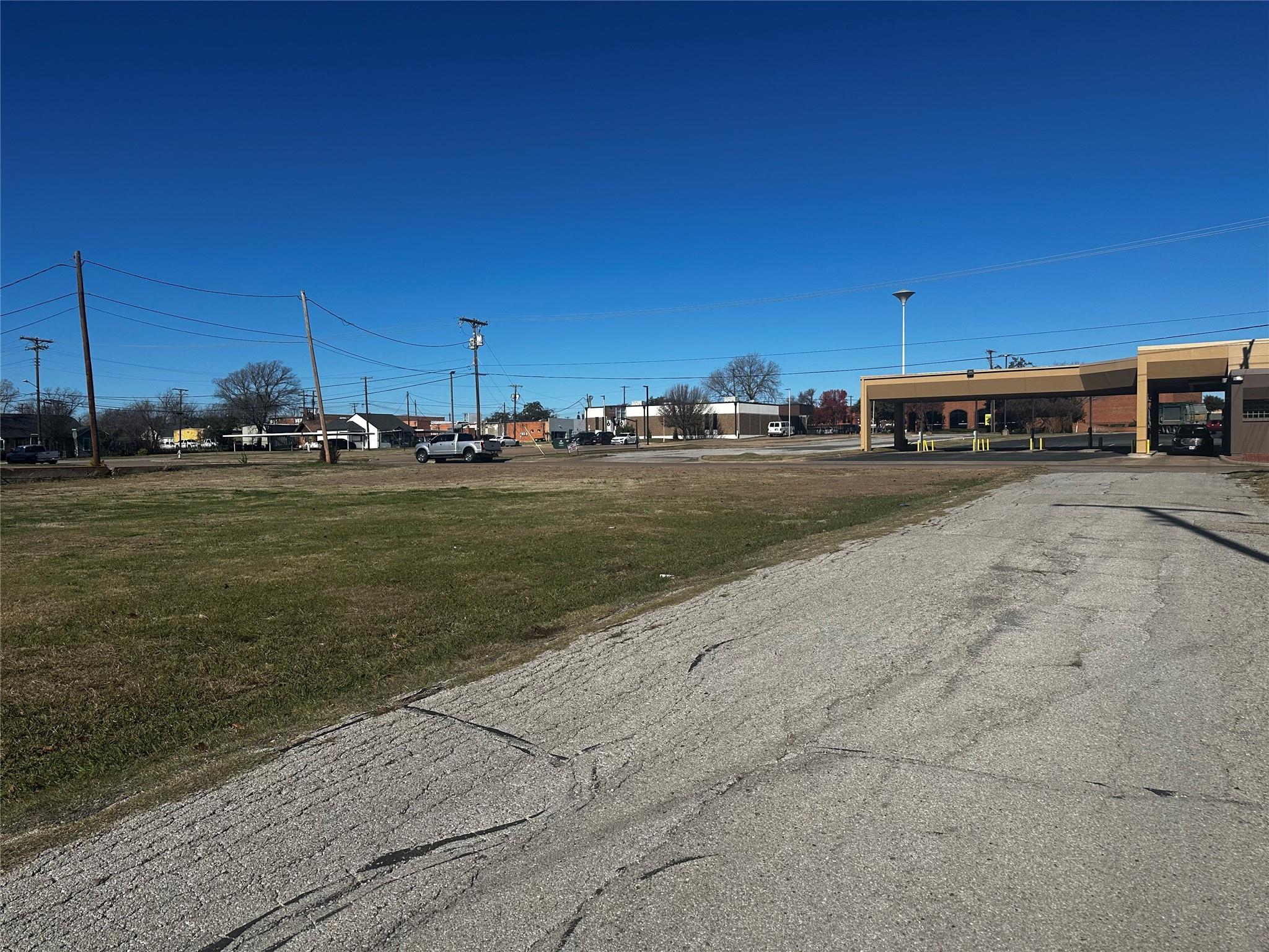 main property photo 12