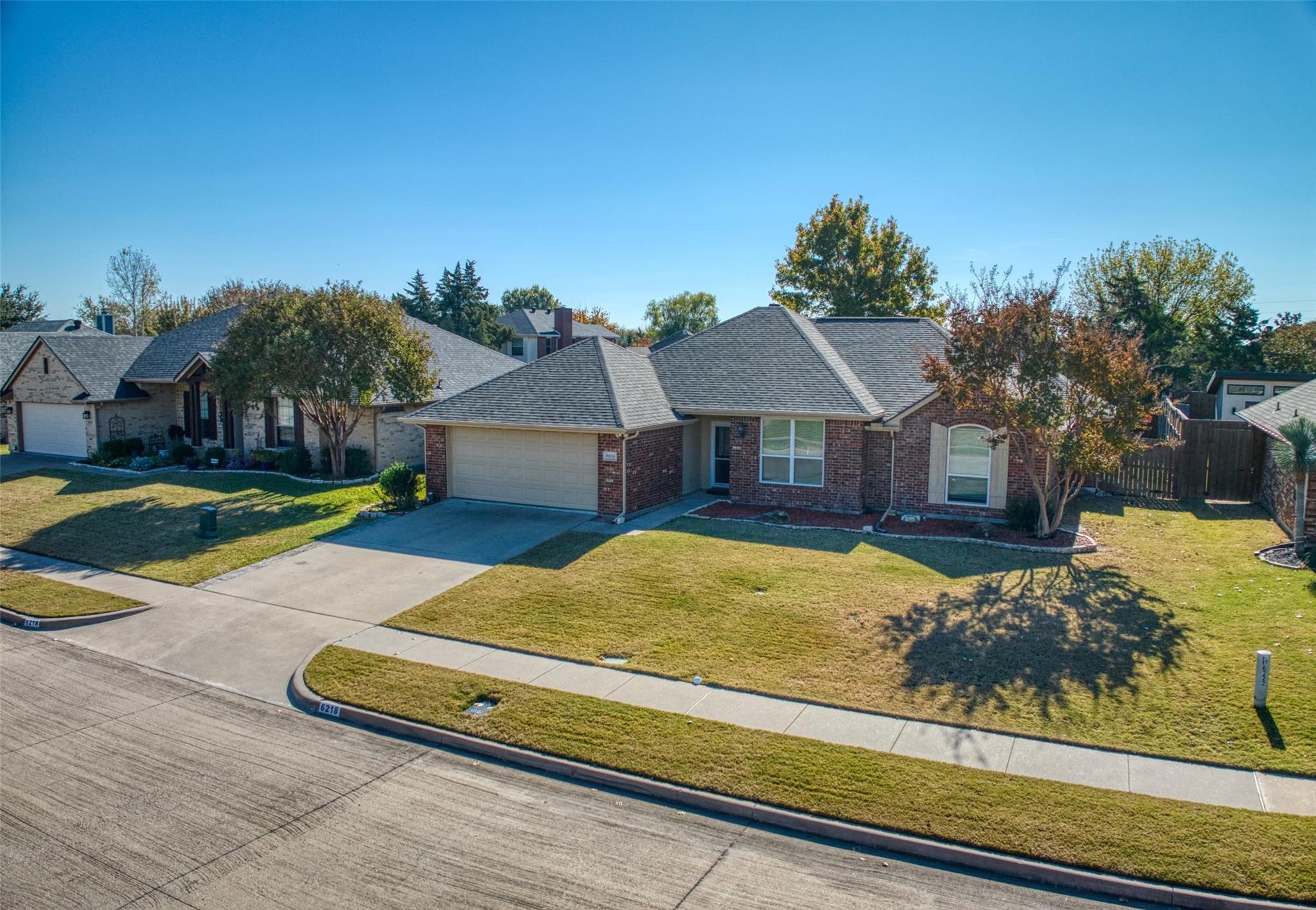 main property photo 29
