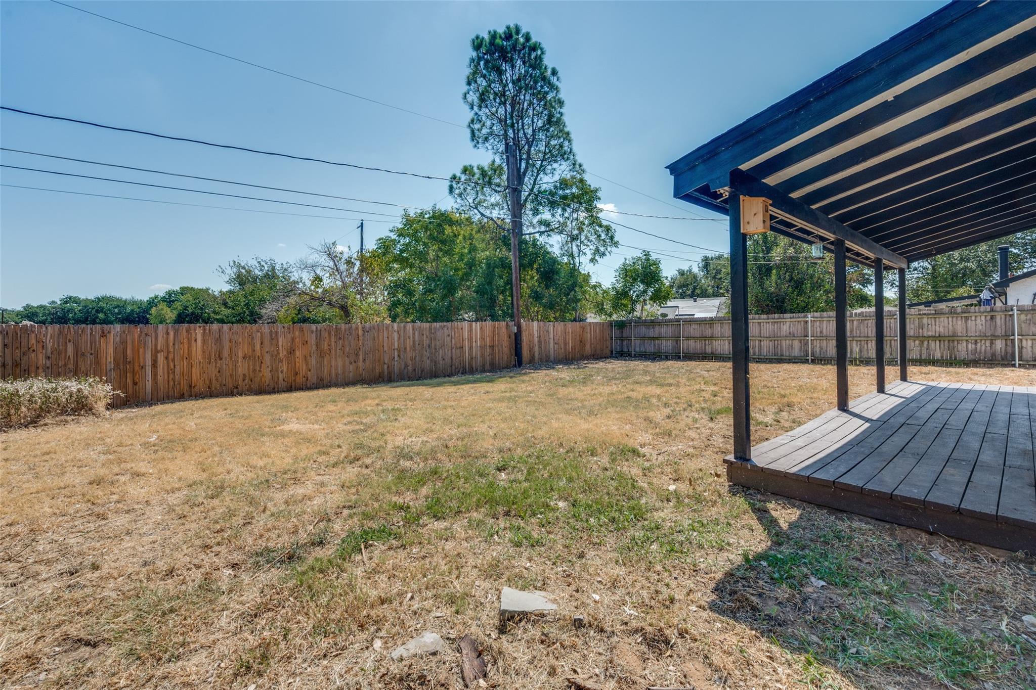 main property photo 28