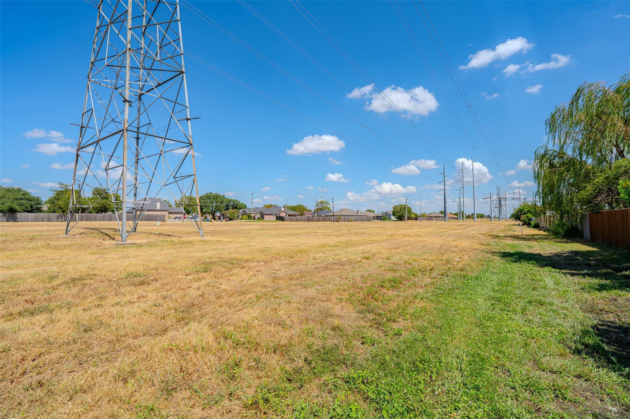 main property photo 16