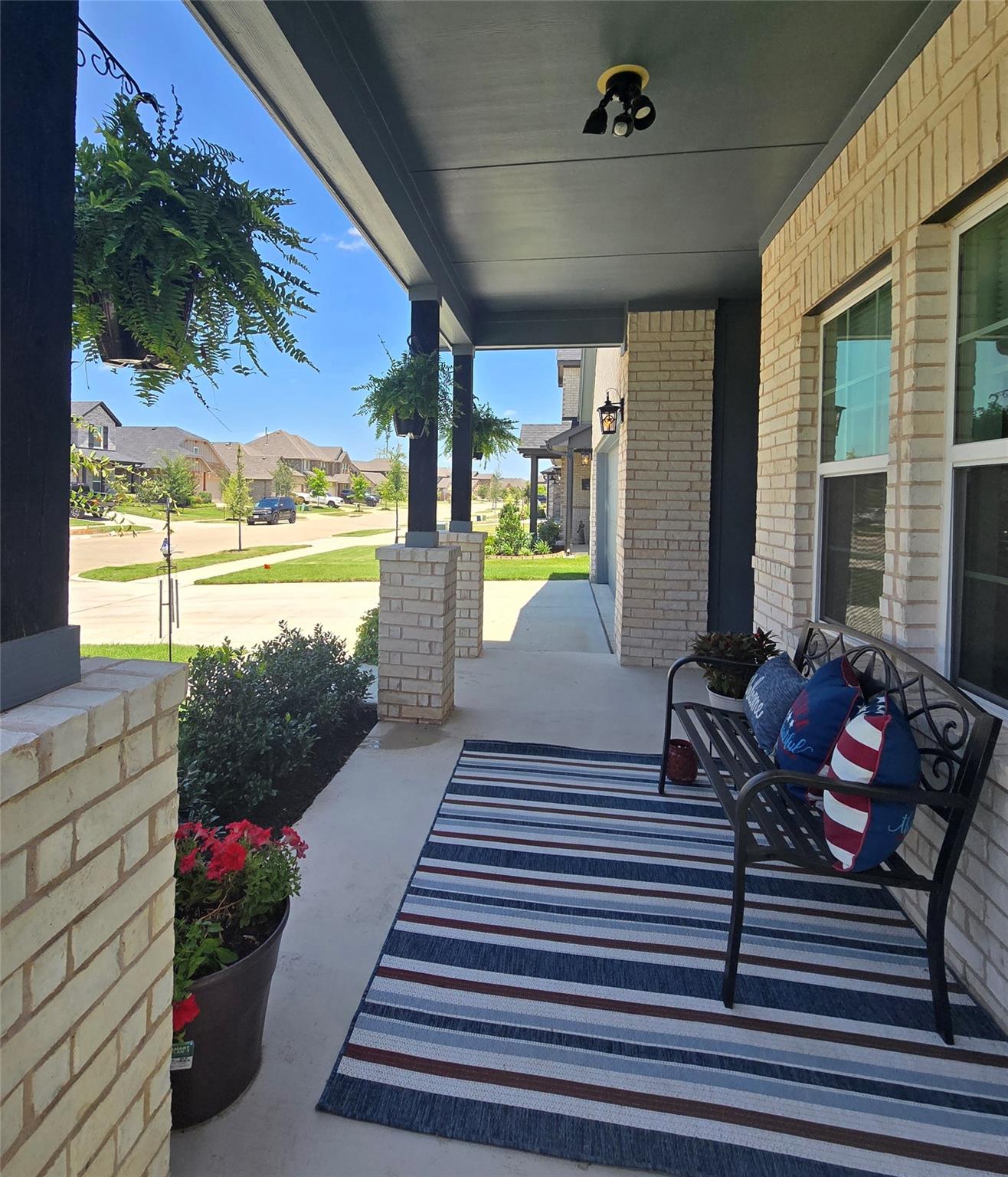 main property photo 35