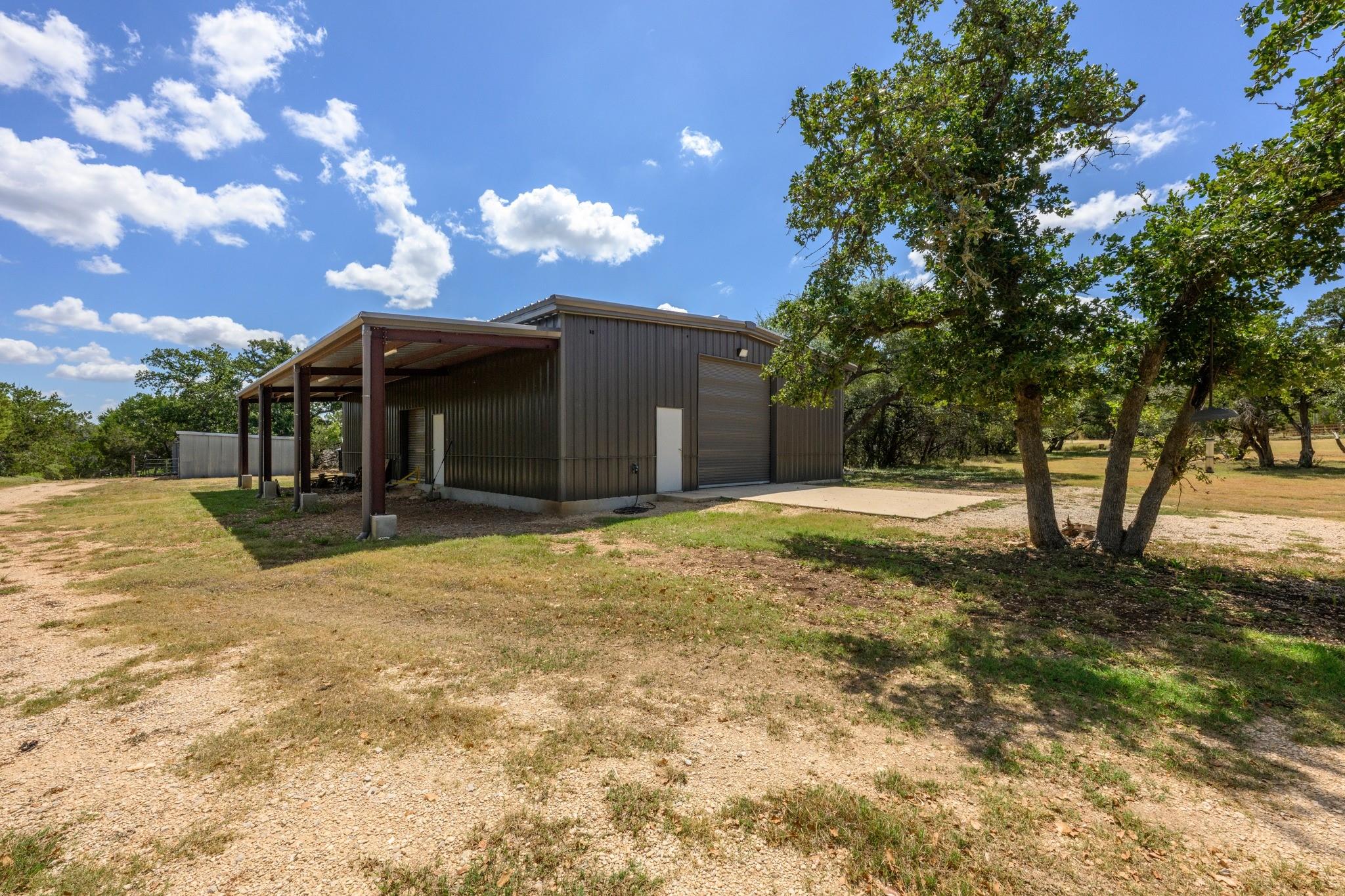 main property photo 20