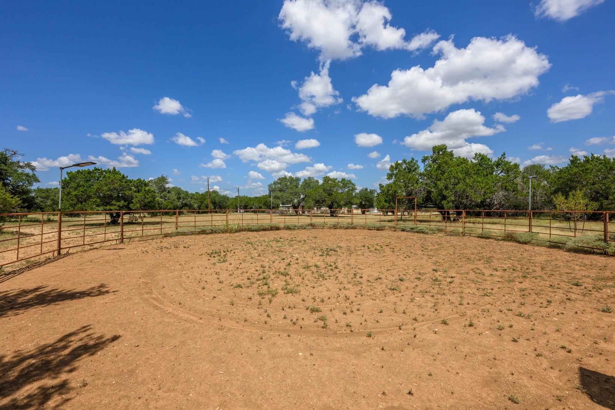 main property photo 27