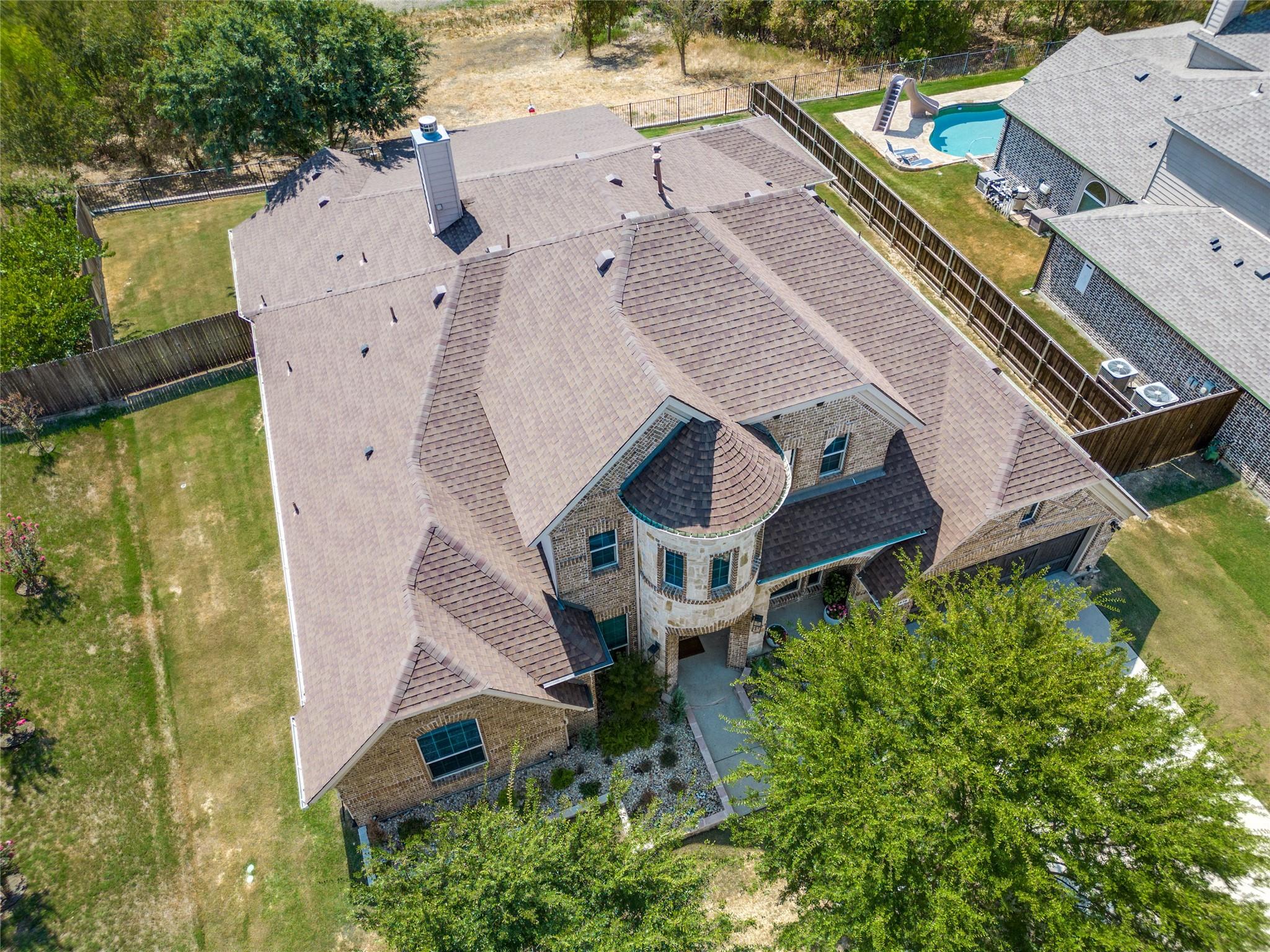 main property photo 34