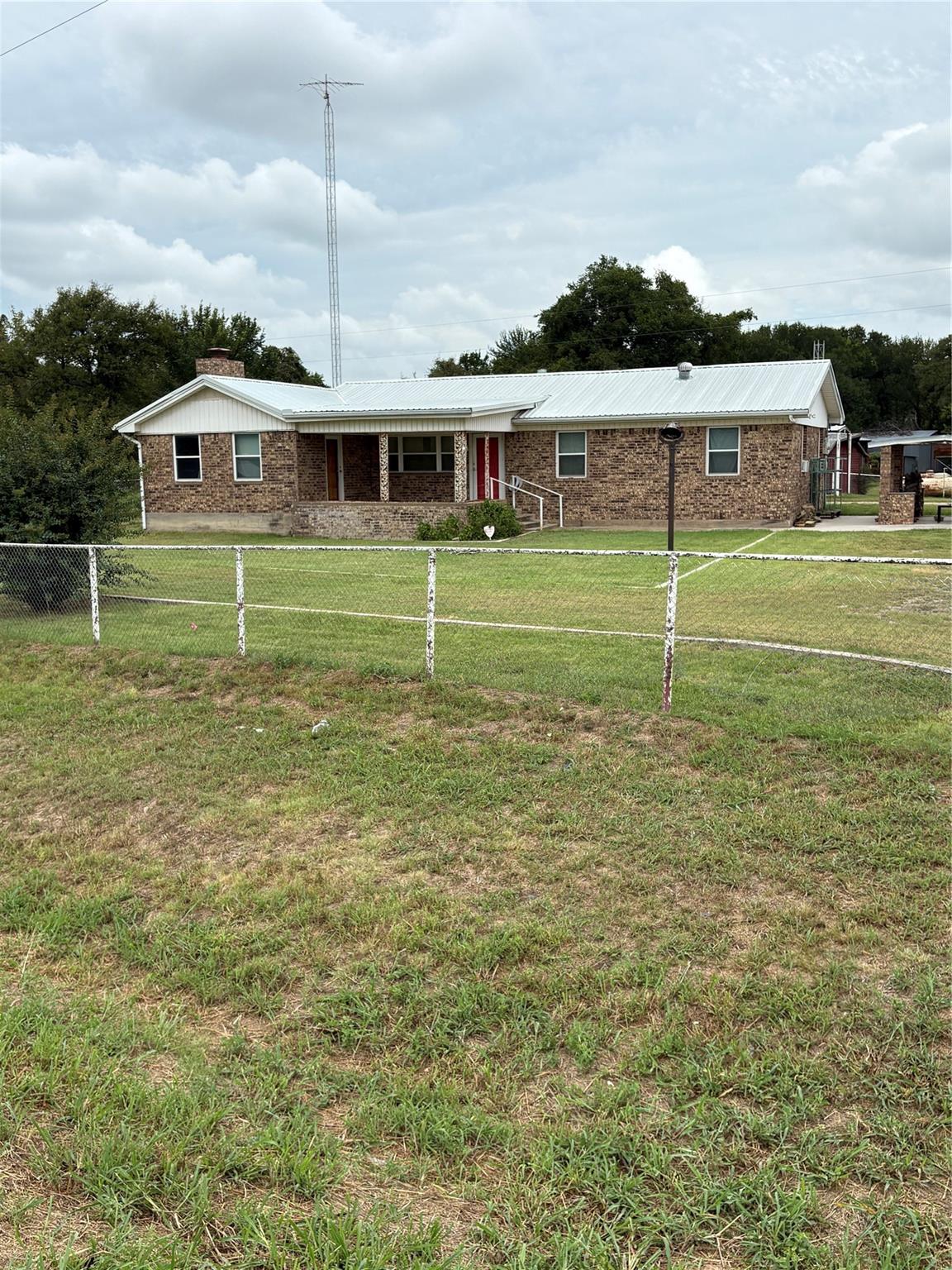 main property photo 8