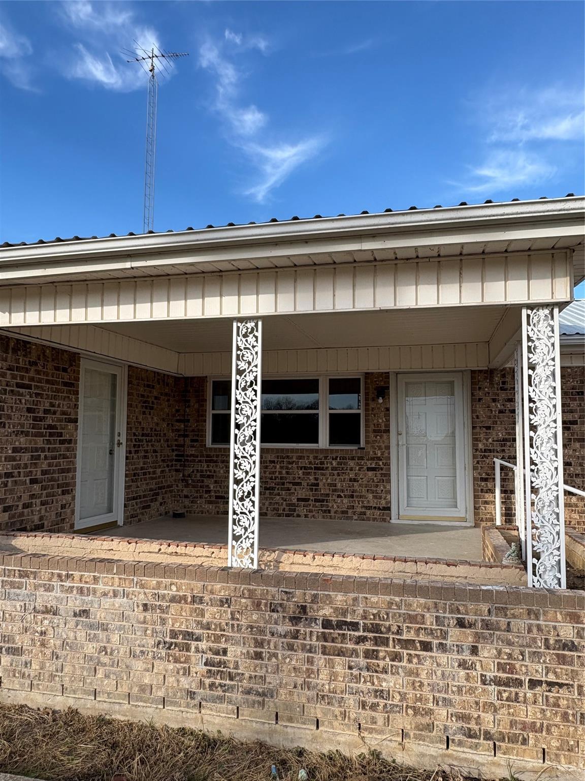 main property photo 9