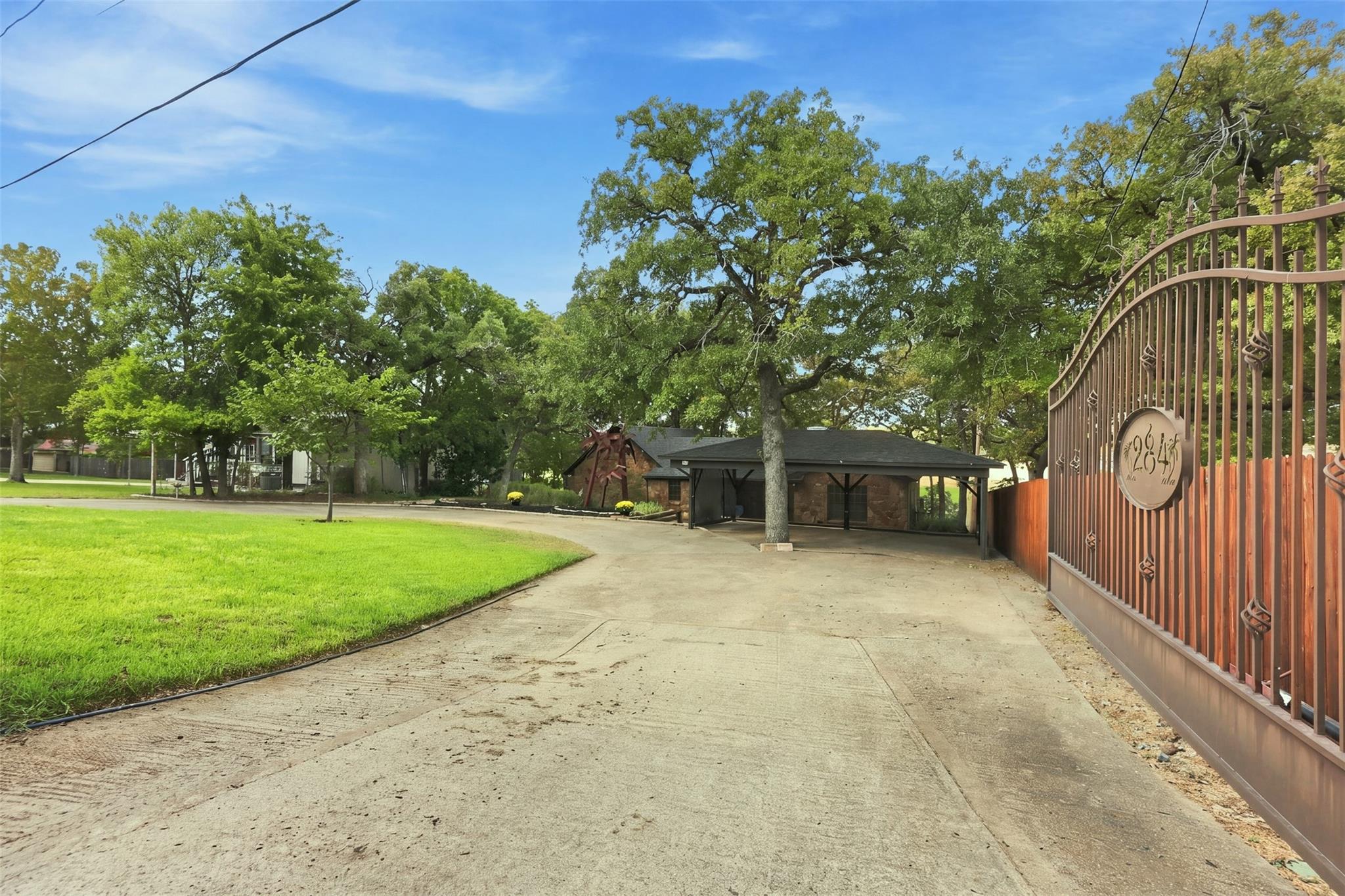 main property photo 31