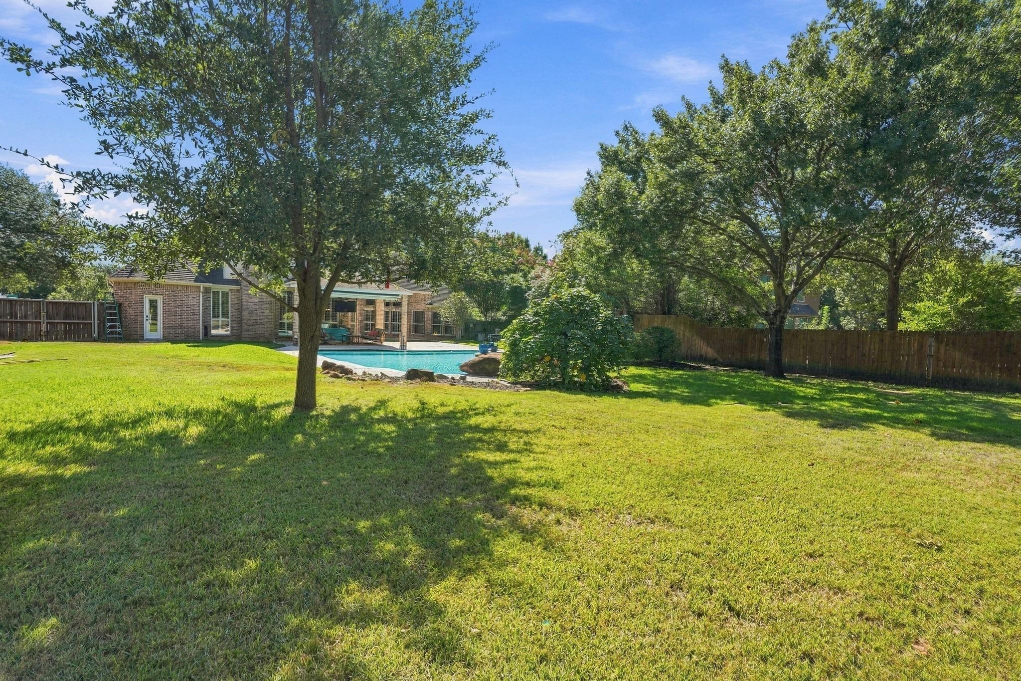 main property photo 32