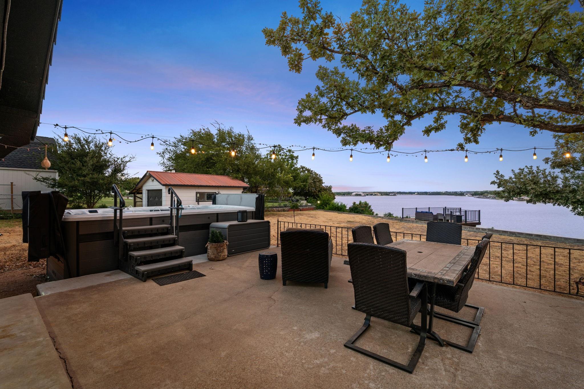 main property photo 30