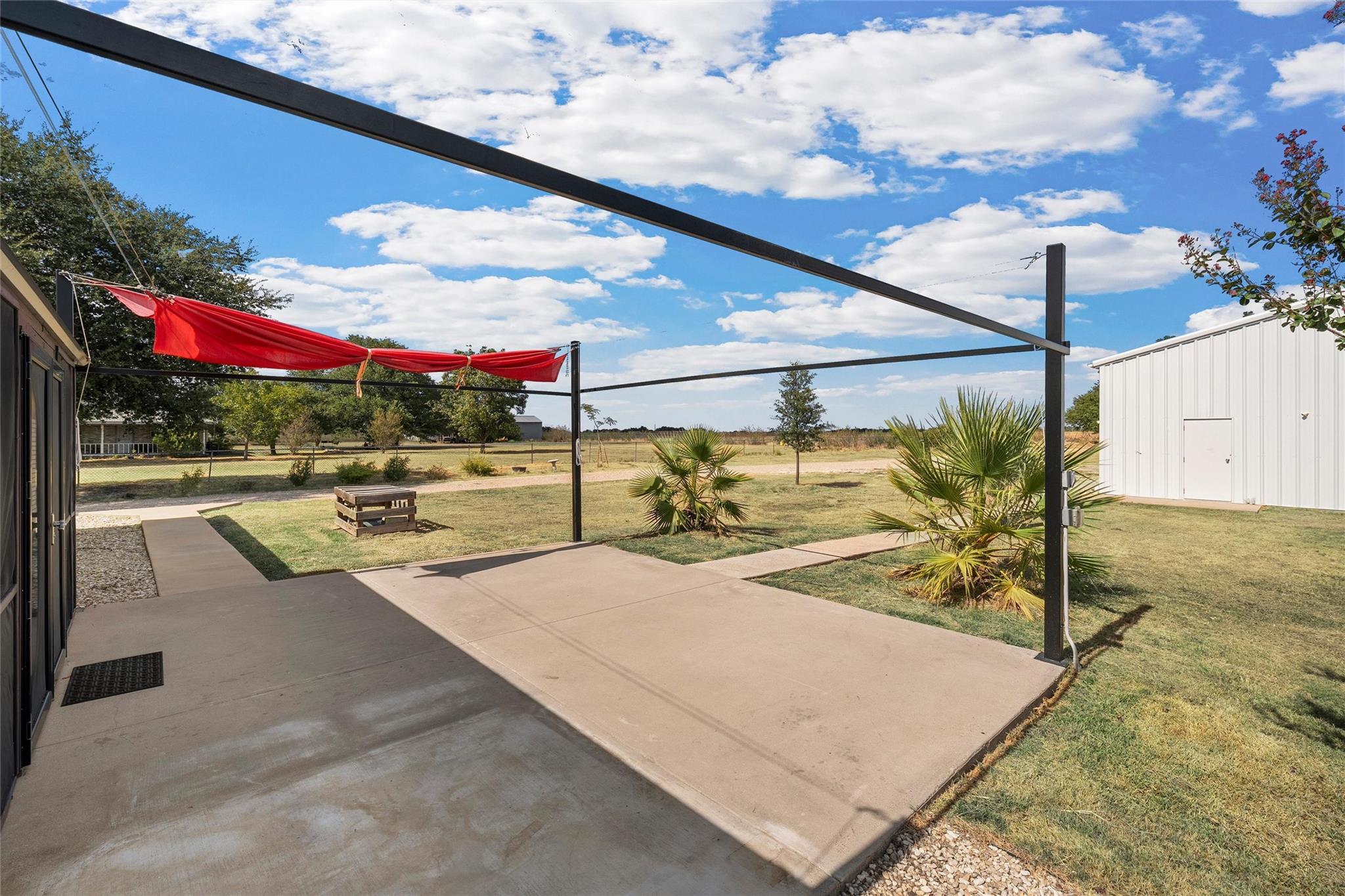 main property photo 22
